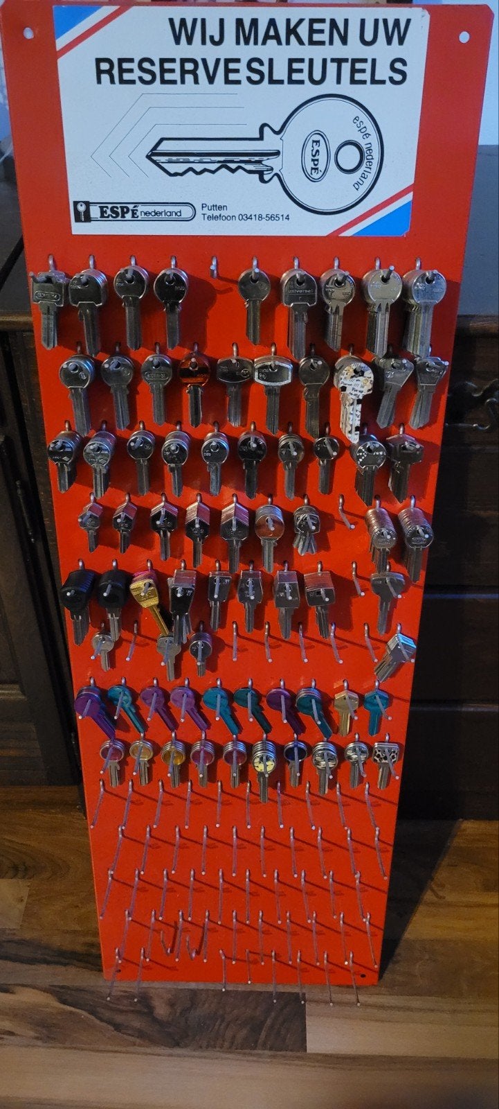 Sleutelbord met div blanco sleutels, Ophalen, Slot