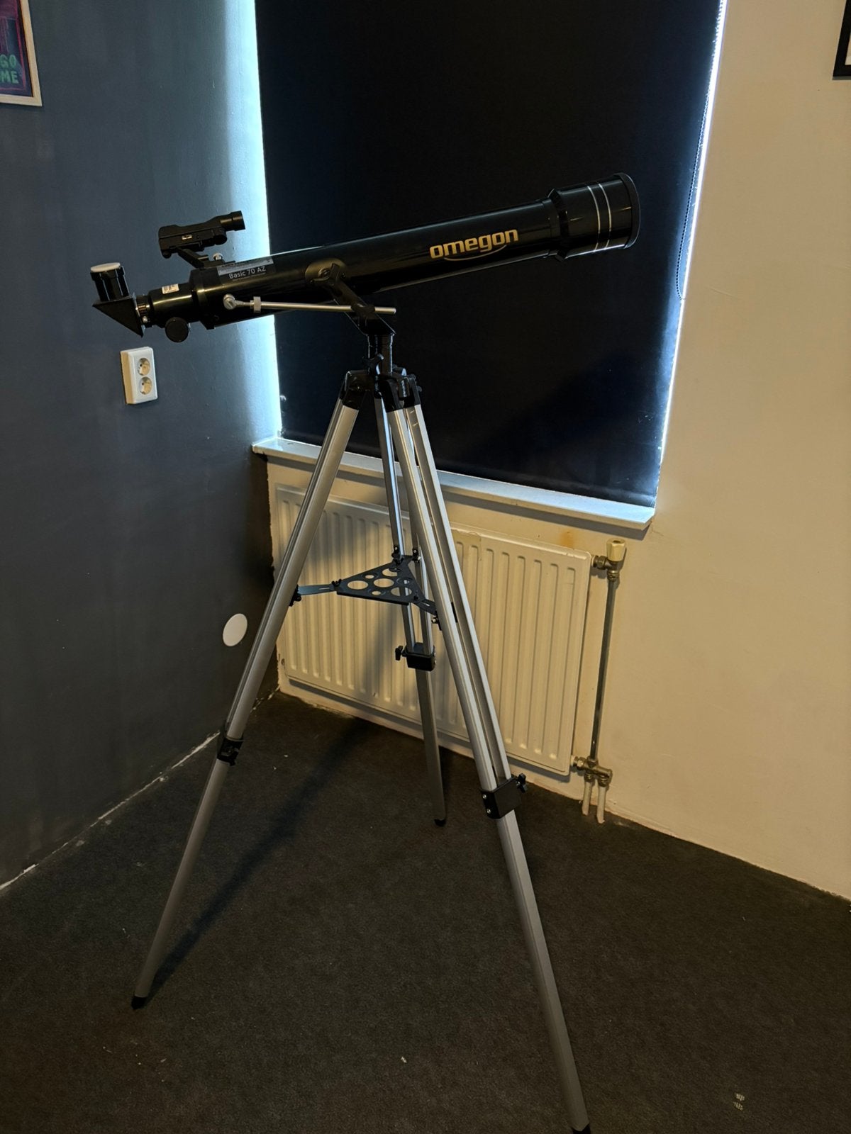 Telescoop Omegon AC 70/700 AZ-2 Achromatische Refractor, Ophalen, Lenzentelescoop (refractor), Met statief, Zo goed als nieuw