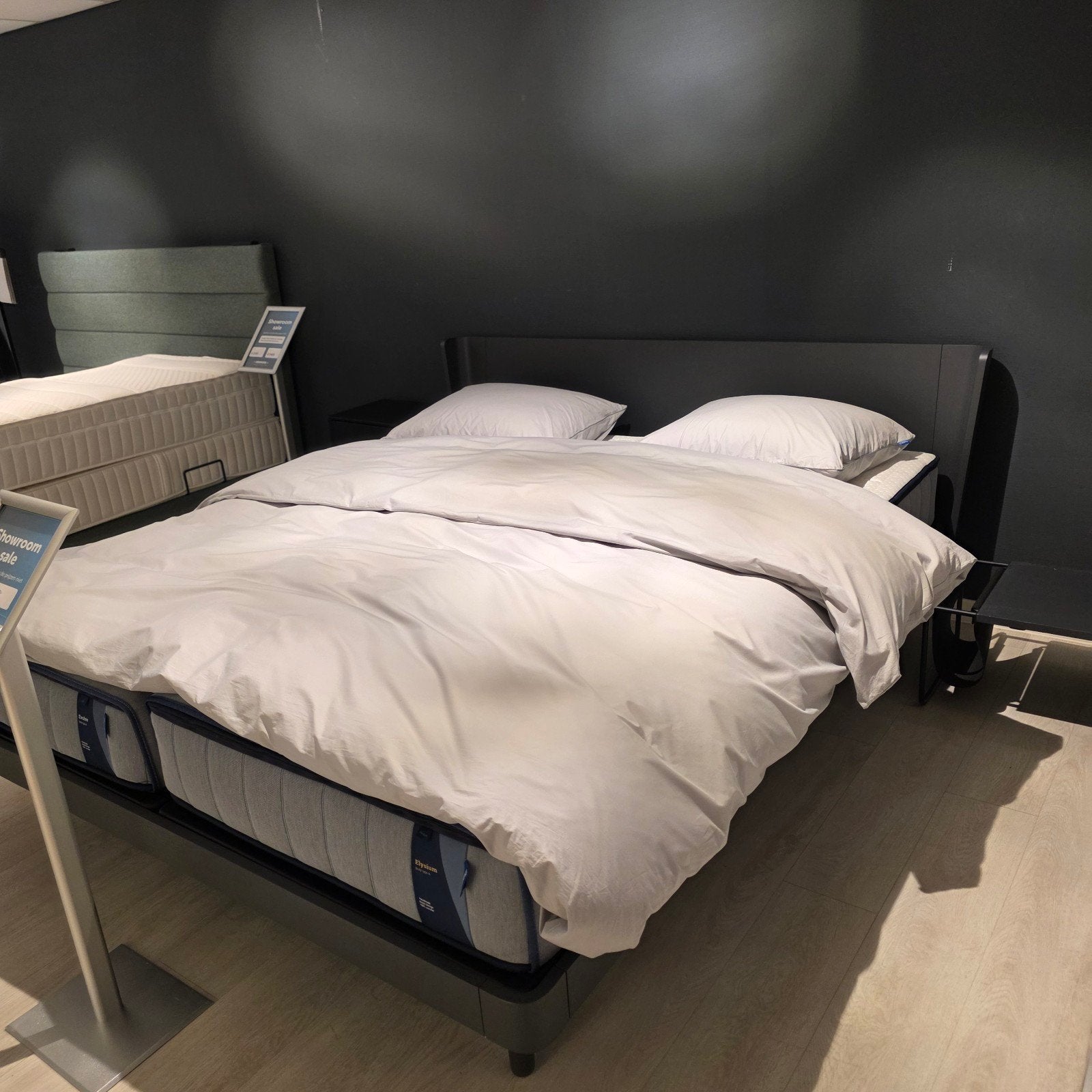 Showroom Auping Noa Bed 180x210 + Elysium Matrassen, 210 cm, Tweepersoons, Ophalen of Verzenden, 180 cm