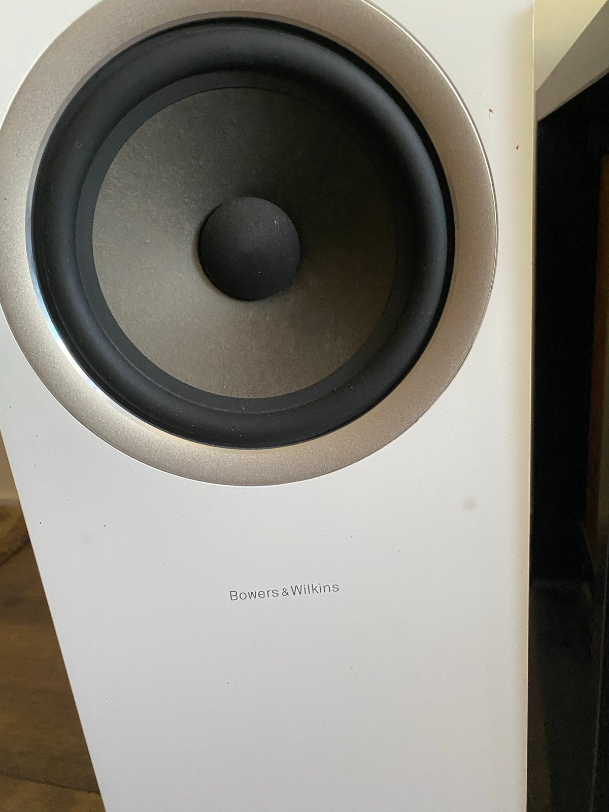 Bowers & Wilkins 703 S 2 Edition Vloerstaande Lui, Vloerstaande luidspreker, Zo goed als nieuw, Bowers & Wilkins (B&W), Geschikt voor surround/home cinema