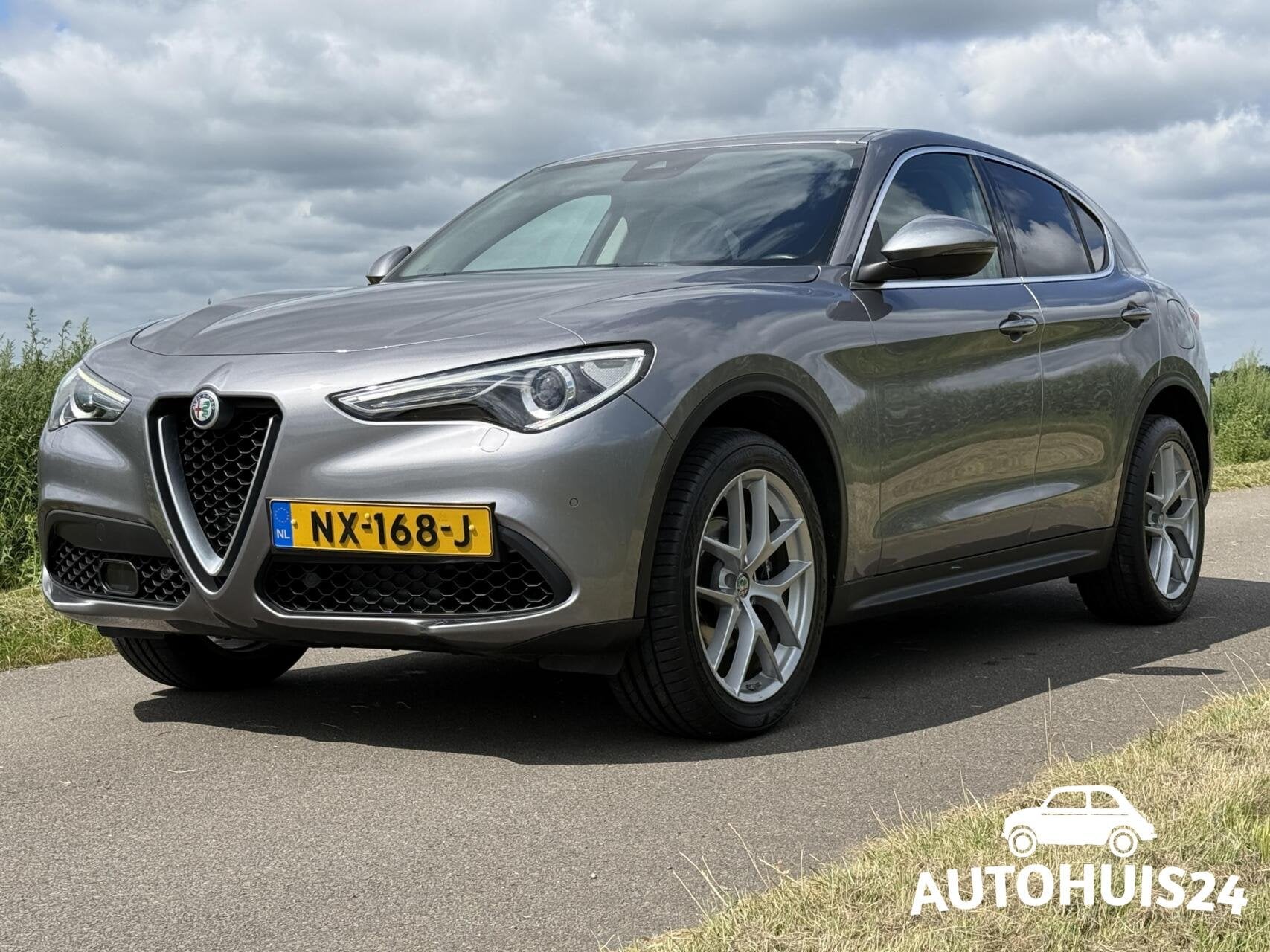 Alfa Romeo Stelvio 2.0 T Q4 AWD Super - FIRST EDITION - 280P, Auto's, Automaat, 4 cilinders, Met garantie (alle), Bedrijf