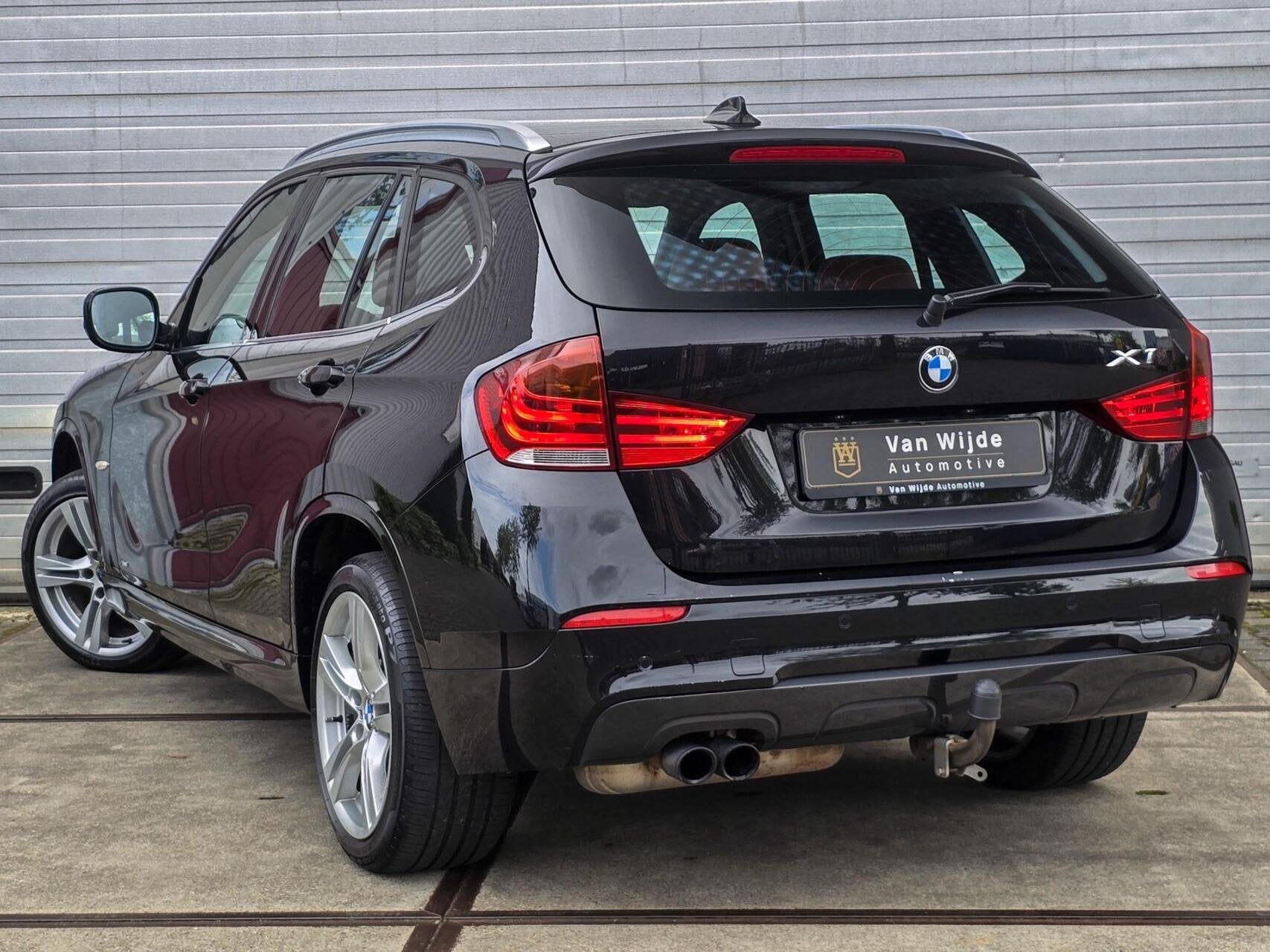 Foto 3 van BMW X1 XDRIVE|AUTOMAAT|CRUISE|HARMAN/KARDON|NAVI|STOELVERW.