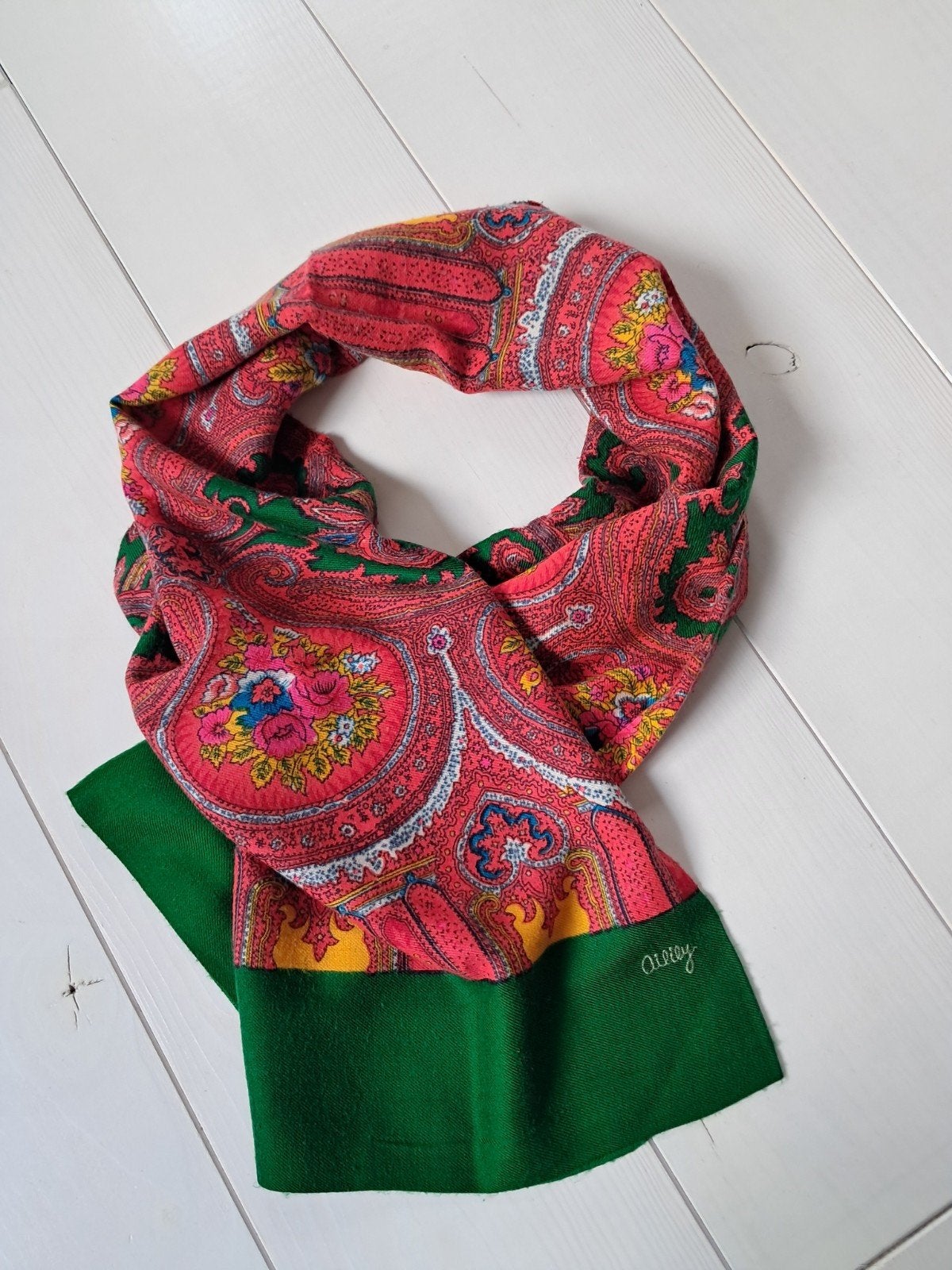 Roze rode met groene paisley Oilily sjaal, Maat 38/40 (M), Oilily, Ophalen of Verzenden, Sjaal