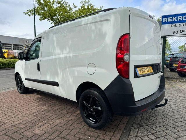 Fiat Doblò Cargo 1.4 Maxi Benzine Schuifdeur Marge Auto, Voorwielaandrijving, Stof, Gebruikt, Zwart