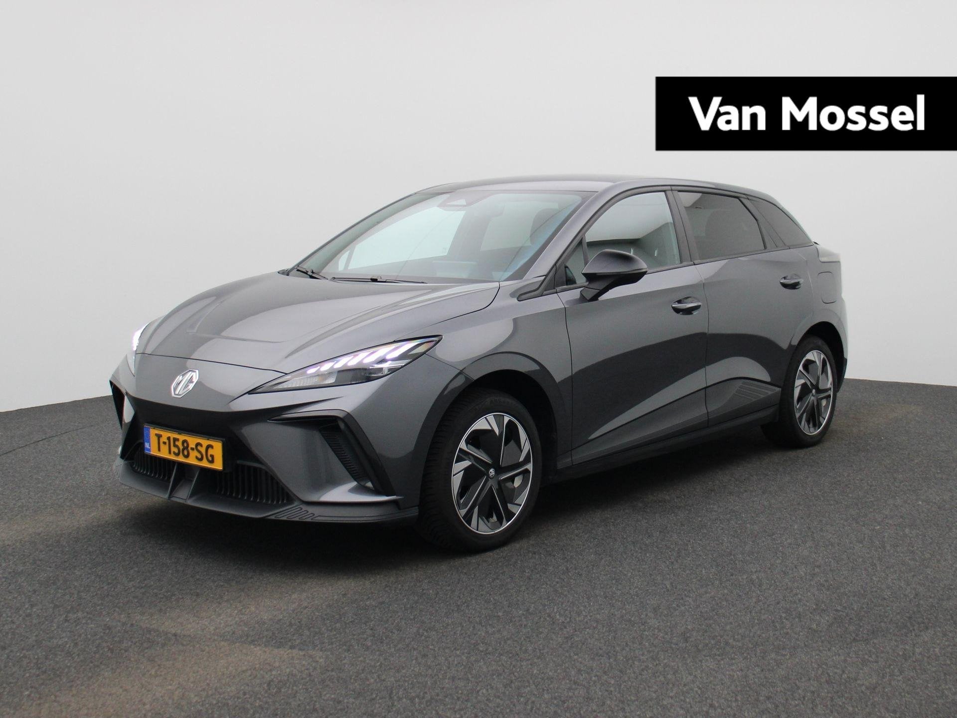 MG 4 Long Range Comfort 64 kWh, Auto's, Automaat, 12 maanden, Achterwielaandrijving, Gebruikt