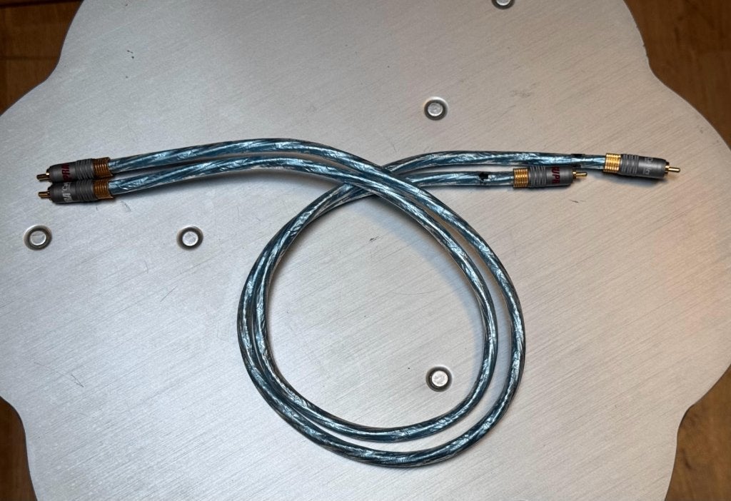 Supra Sword Interlink RCA 1.0 meter / Occasion kabel, Audio, Tv en Foto, Audiokabels en Televisiekabels, Ophalen of Verzenden