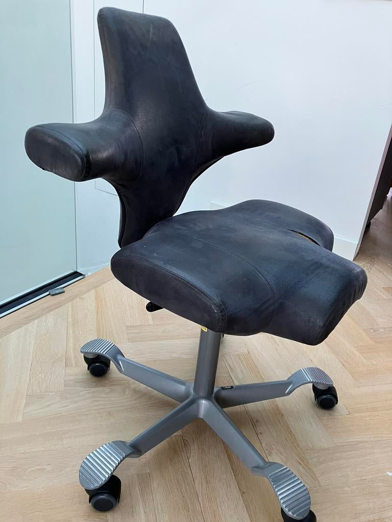 Hag capisco stoel, Huis en Inrichting, Bureaustoelen, Ophalen of Verzenden, Ergonomisch, Zo goed als nieuw, Grijs