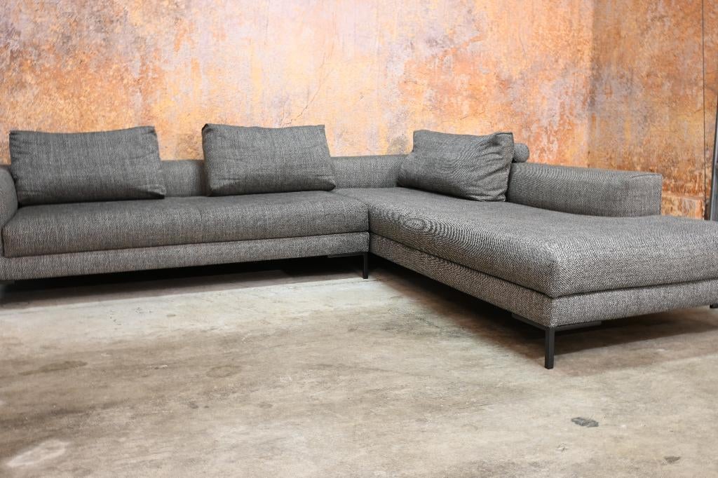 ZGAN grijze Design on Stock Aikon Lounge design hoekbank, Design on Stock, Hoekbank, Ophalen of Verzenden, Stof
