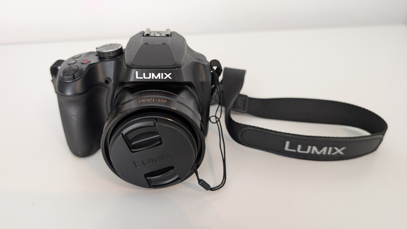 Panasonic Lumix DMC-FZ82 Bridgecamera met accessoires, Panasonic, 18 megapixels, Zo goed als nieuw, 8 keer of meer