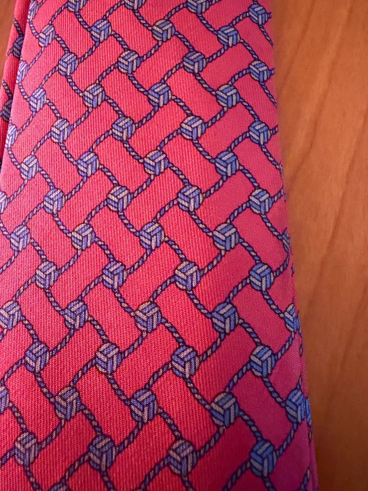 Hermès zijden stropdas met patroon, Kleding | Heren, Stropdassen, Ophalen of Verzenden, Zo goed als nieuw, Rood, Met patroon