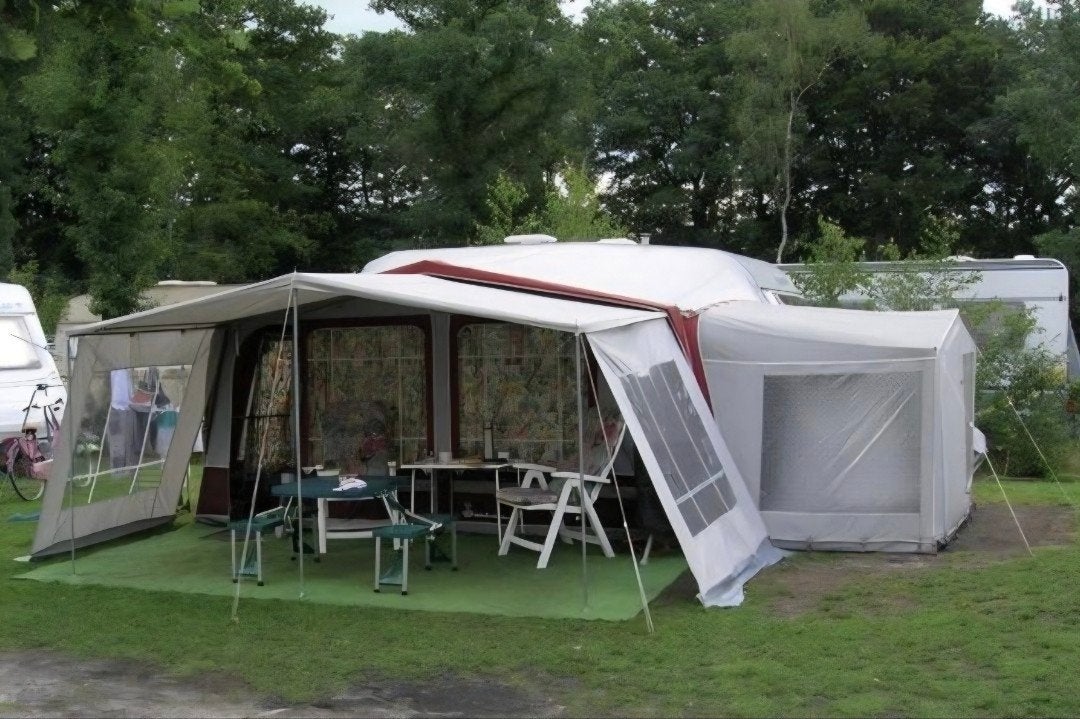 Beyerland 2034 caravan- zeer netjes en compleet, Standaardzit, Particulier, Tot en met 4, Luifel