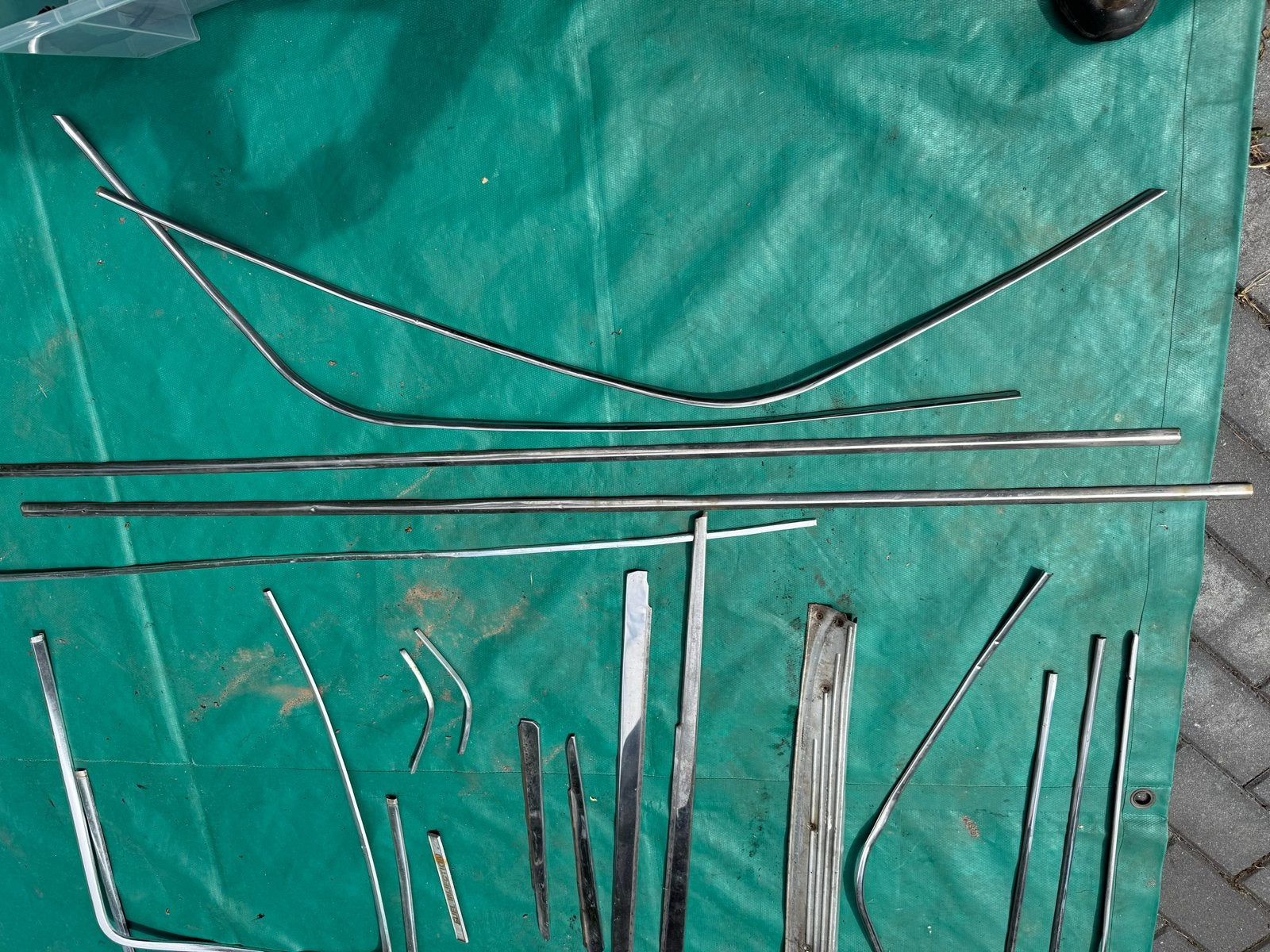 Chrome strips Sierlijsten van volvo 164 ( volvo 144), Ophalen, Gebruikt, Oldtimer onderdelen, Voor