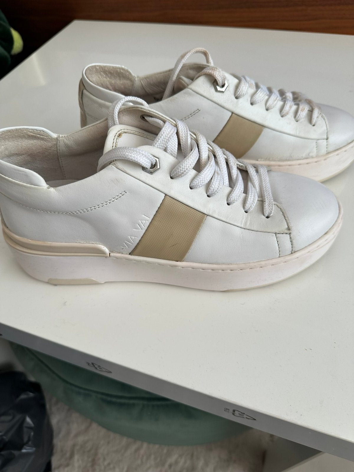 Via Vai sneakers wit met beige maat 37, Wit, Ophalen of Verzenden, Sneakers of Gympen, Zo goed als nieuw