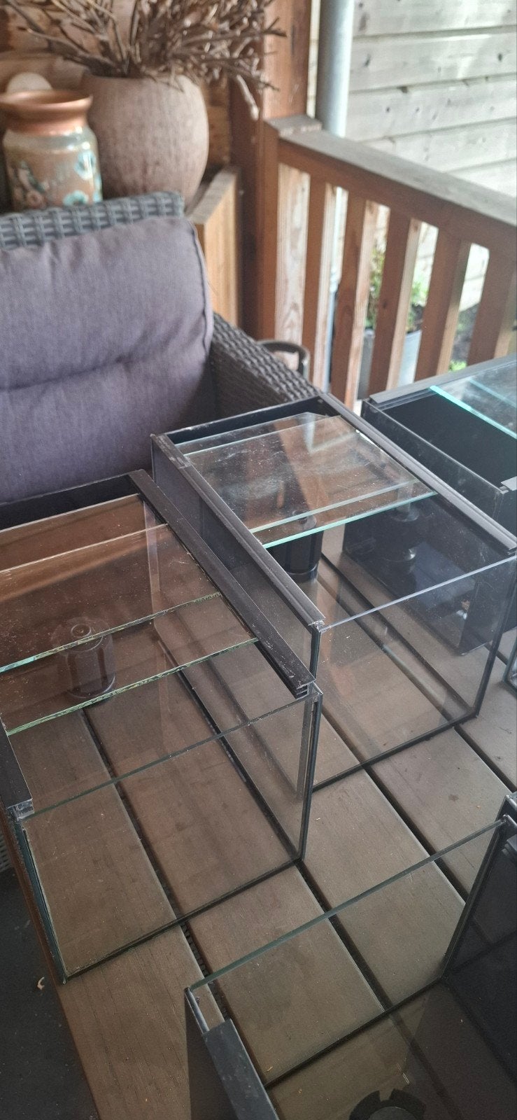 Aquarium bakjes met afdekruitje aangeboden (14x). Per stuk:, Dieren en Toebehoren, Vissen | Aquaria en Toebehoren, Ophalen, Gebruikt