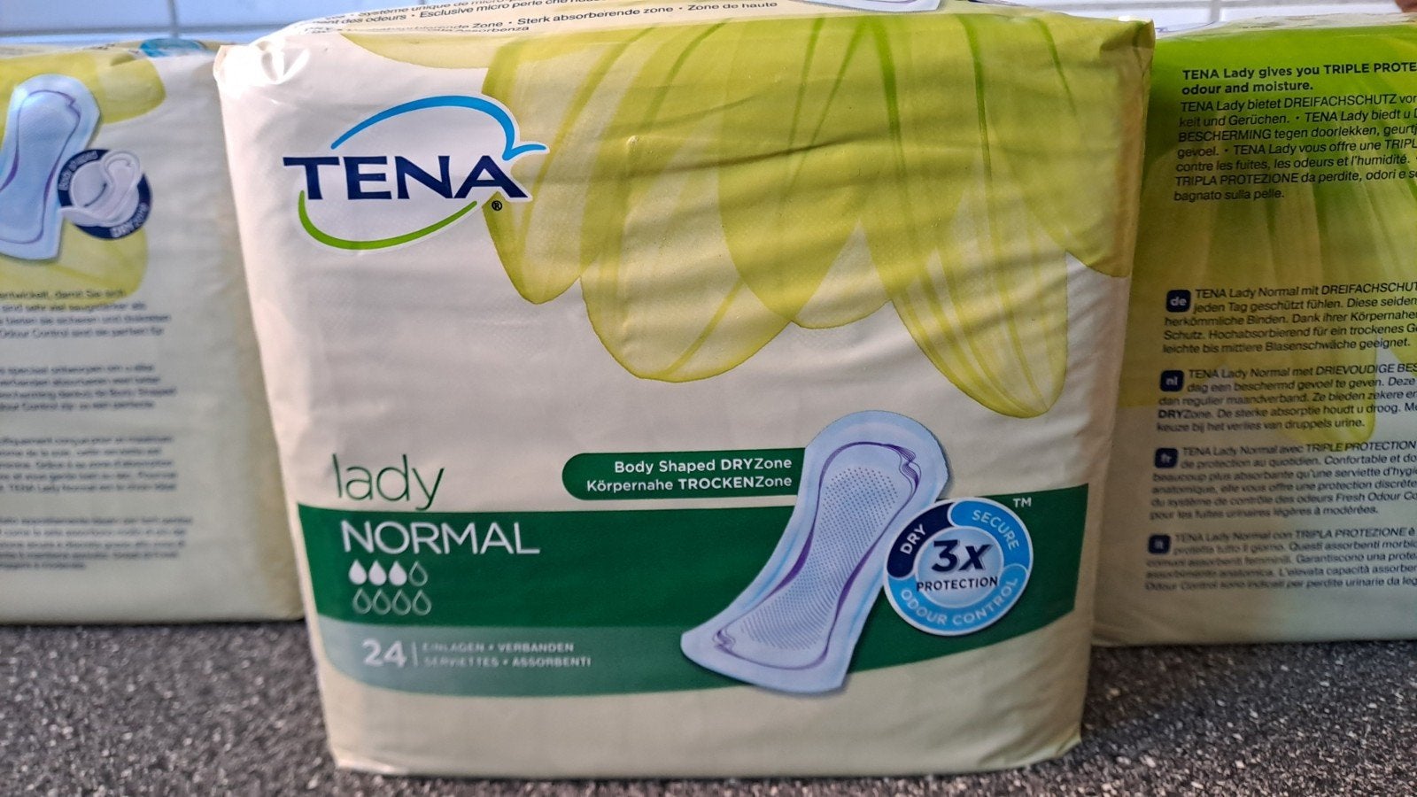 13x Tena Lady normal inleggers, Onbekend, Nieuw, Ophalen of Verzenden, Onbekend
