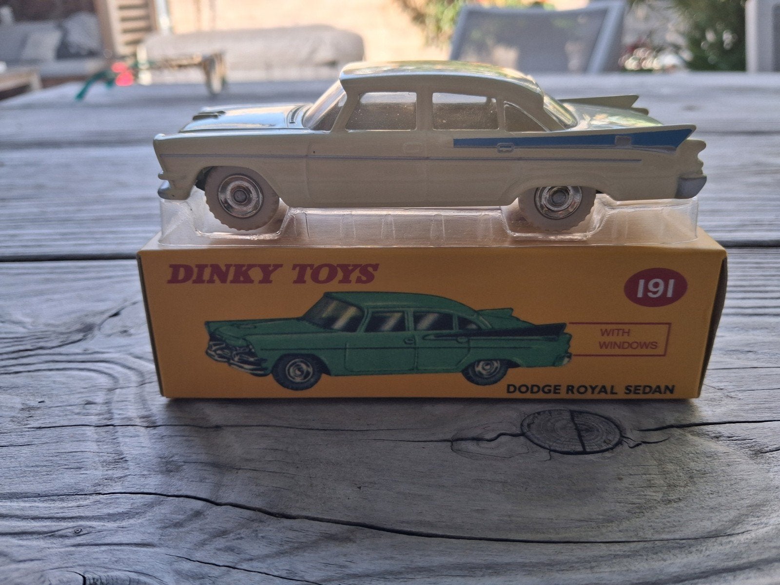 dinky Toys Dodge Royal sedan, Ophalen of Verzenden, Nieuw, Auto, Dinky Toys