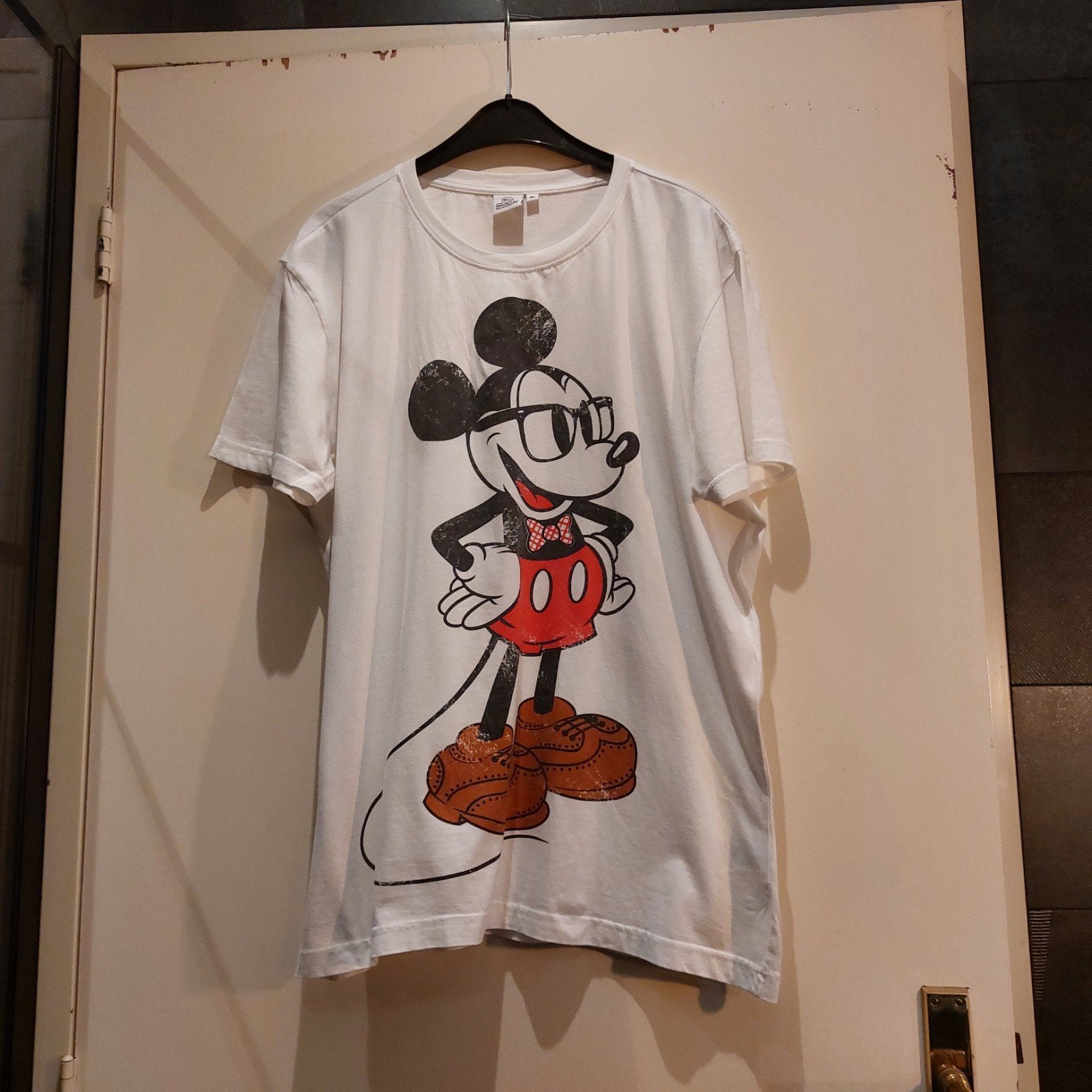 T-Shirt van het merk Disney.  Maat XL, Kleding | Heren, Verzenden, Wit, Maat 56/58 (XL), Gedragen