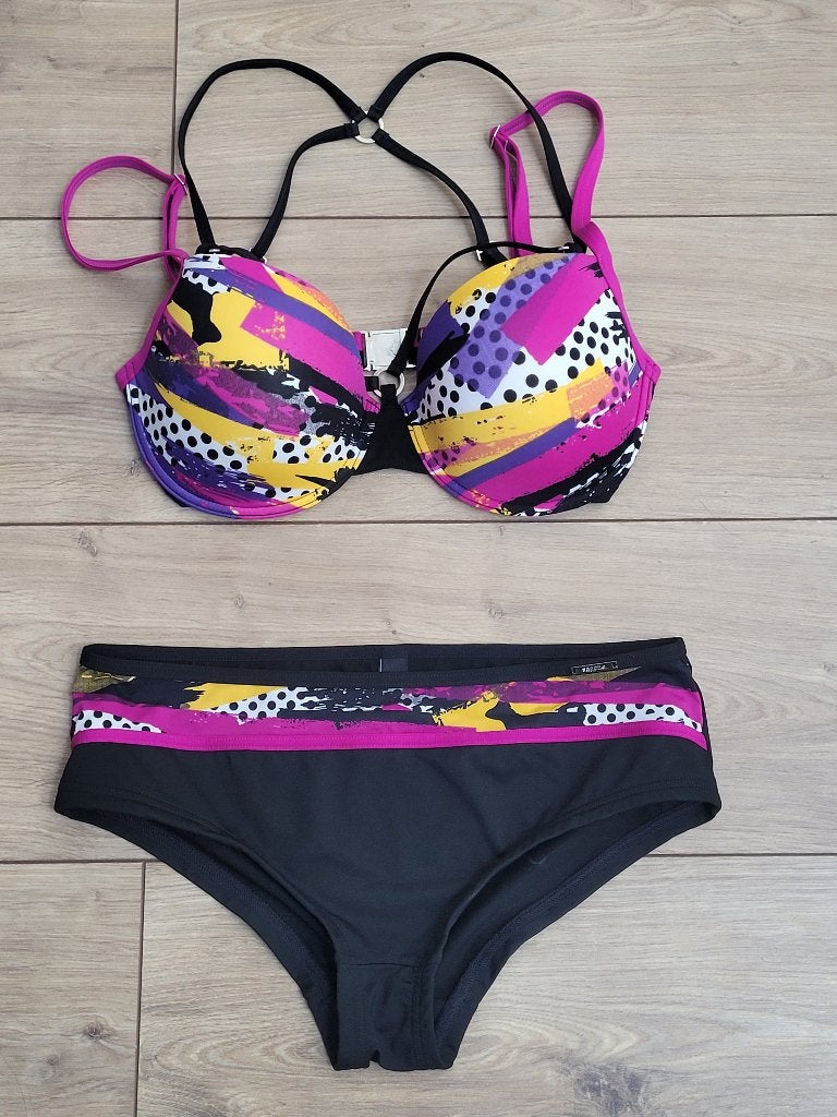 Bikini sapph maat 70 E, Kleding | Dames, Badmode en Zwemkleding, Zwart, Ophalen of Verzenden, Zo goed als nieuw, Sapph