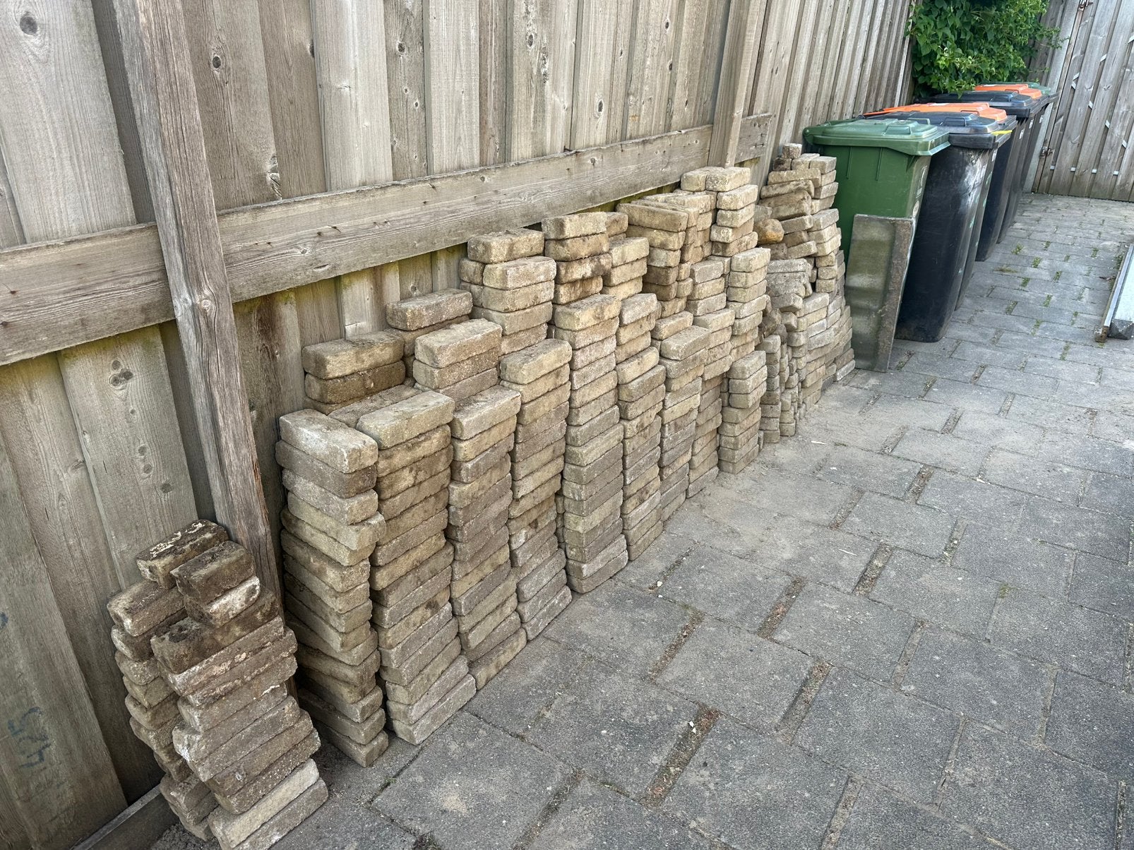 Beton klinkers GRATIS!, Ophalen, Zo goed als nieuw, Beton, Klinkers