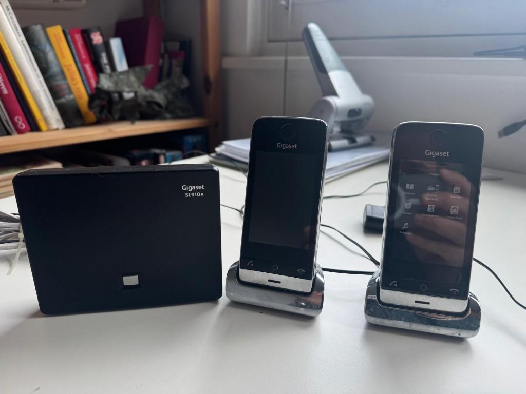 Gigaset SL910A DECT telefoon (basisstation + 2x handset), Ophalen of Verzenden, Gebruikt, 2 handsets