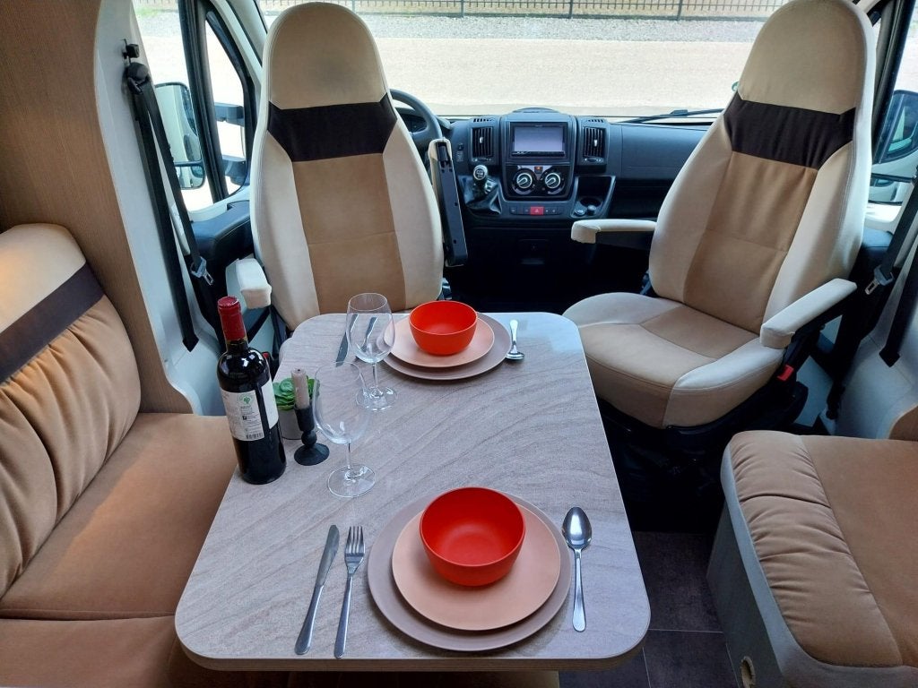 Bürstner Nexxo 728T met lpg systeem en groot zonnep, Niet ingevuld, Standaard zit, Fiat, 7 tot 8 meter