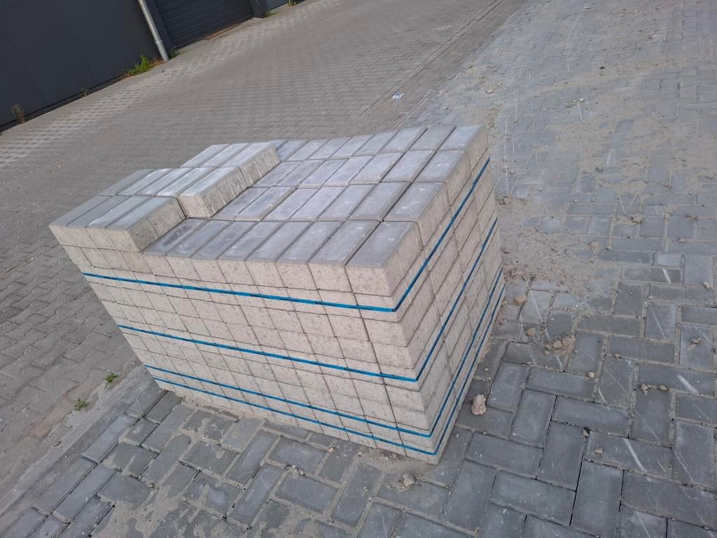 9m2 grijze beton klinkers bbk 500st halve betonklinkers new, Tuin en Terras, Klinkers, Nieuw, Beton, Gecoat