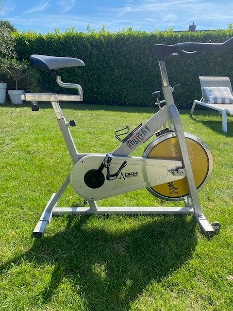 TE KOOP MOOIE HOMETRAINER DKN UTILITY, Ophalen, Benen, Zo goed als nieuw, Metaal