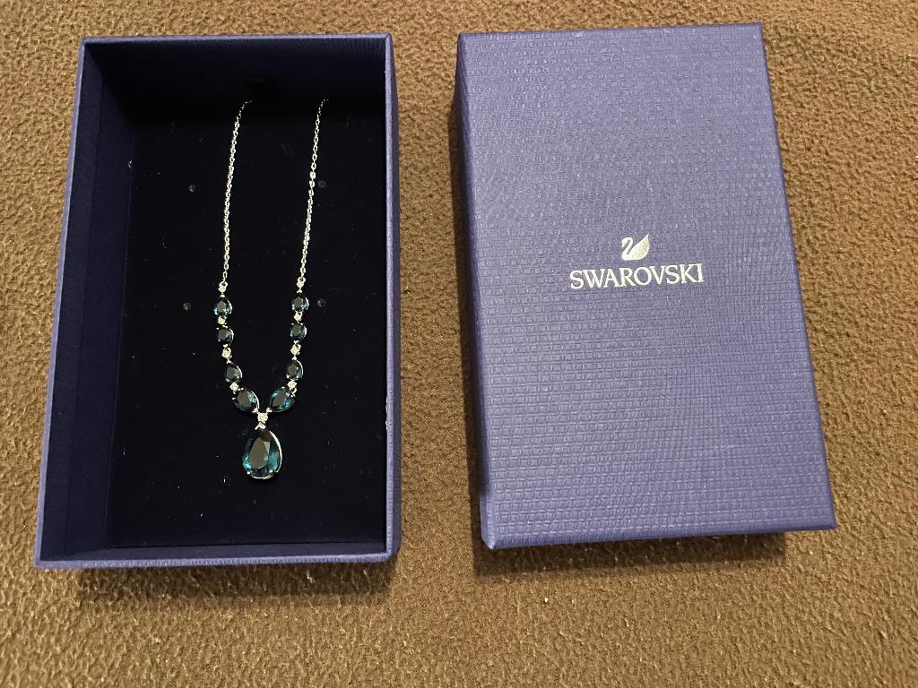 Swarovski necklace 5472614, Ophalen of Verzenden, Nieuw, Mode-accessoire