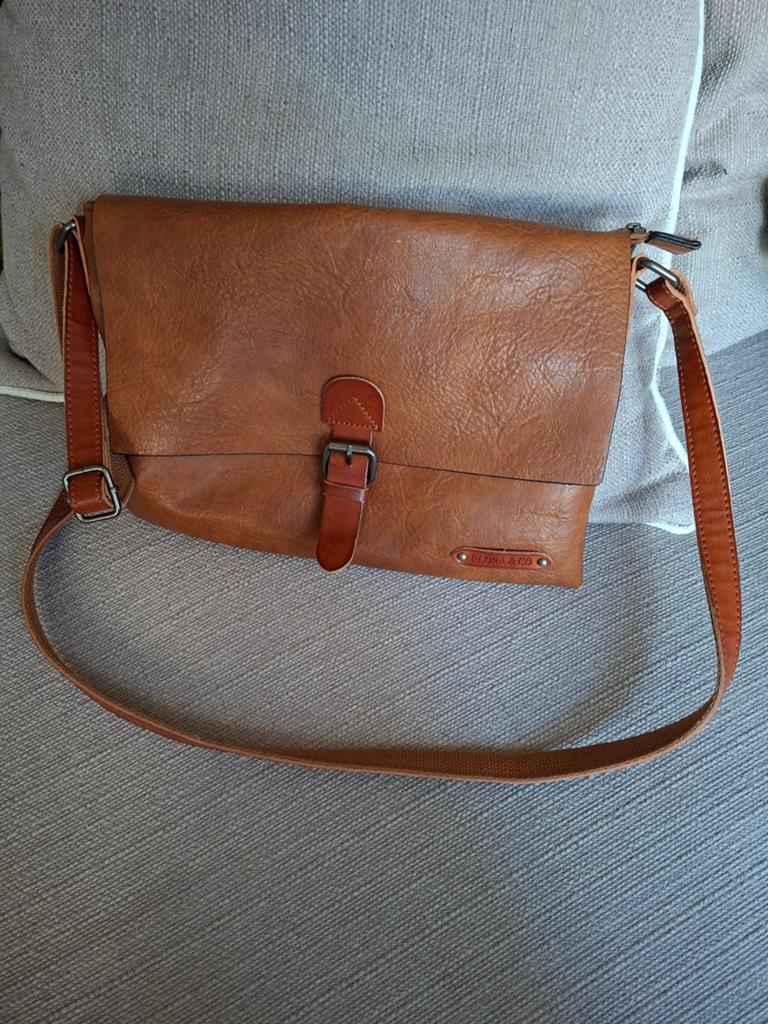 Schoudertas met leren details - Flora & Co, Overige merken, Gebruikt, Bruin, Ophalen of Verzenden