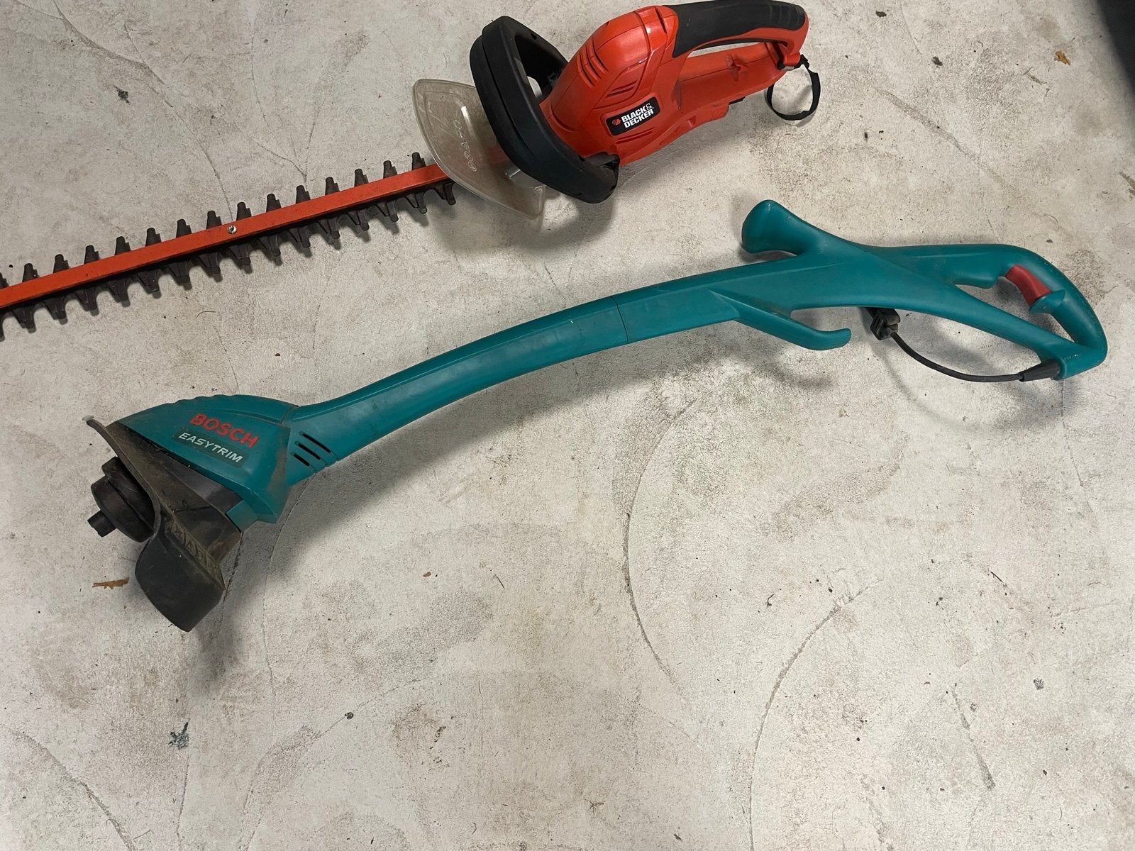 Bosch Grastrimmer & Black & Decker Heggenschaar, Ophalen, Gebruikt, Elektrisch