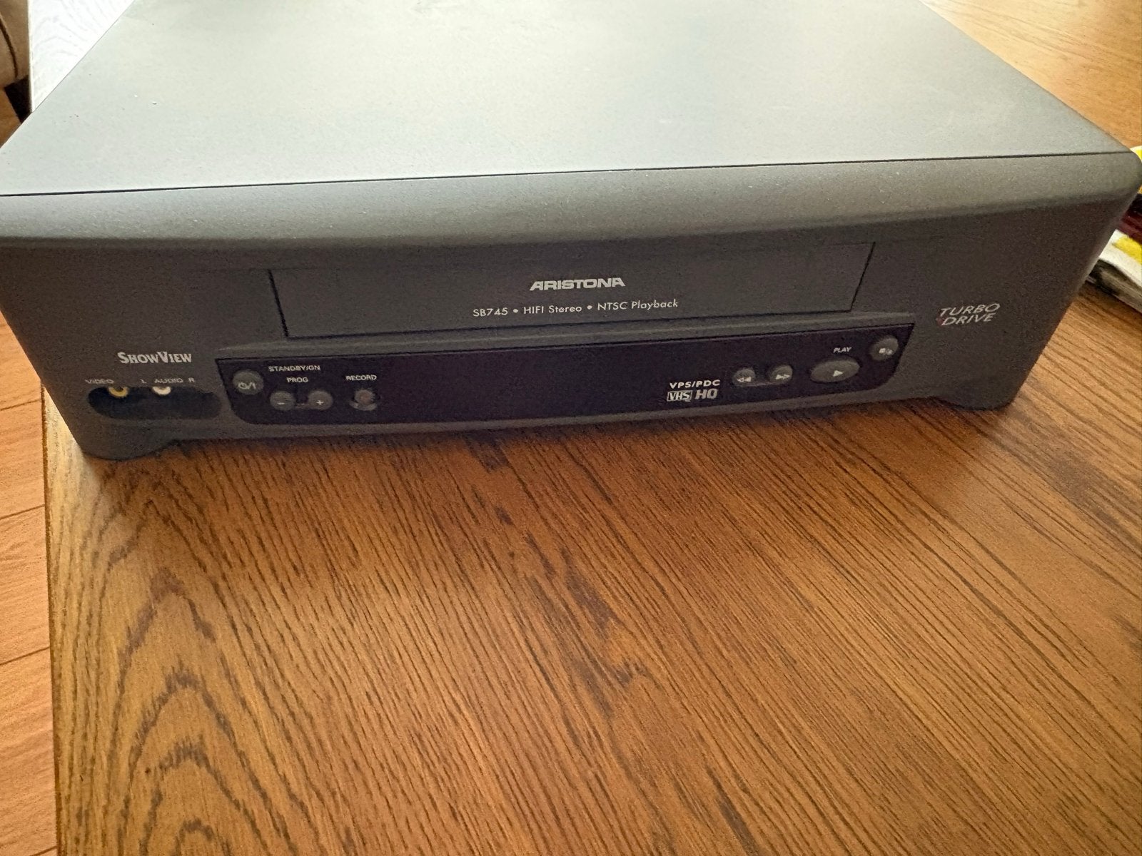 Aristona SB745 VHS HiFi Stereo NTSC Playback Videorecorder, Ophalen of Verzenden, Gebruikt, VHS-speler of -recorder