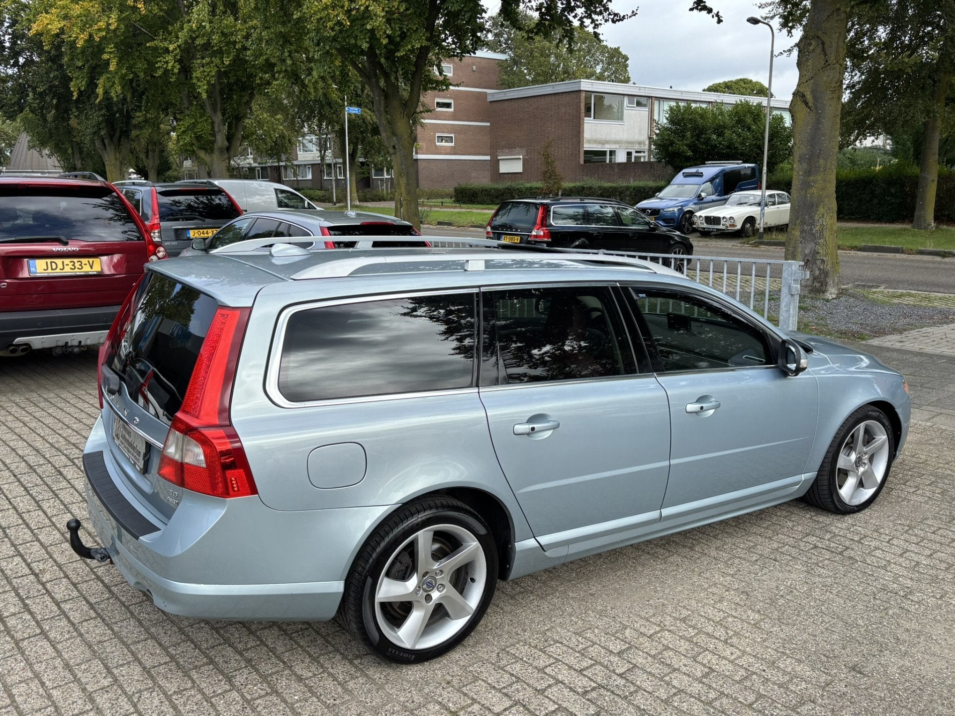 Volvo V70 3.0 T6 AWD Summum Schuifdak Keyless ACC (bj 2008), Auto's, Automaat, Gebruikt, 2953 cc, 2000 kg