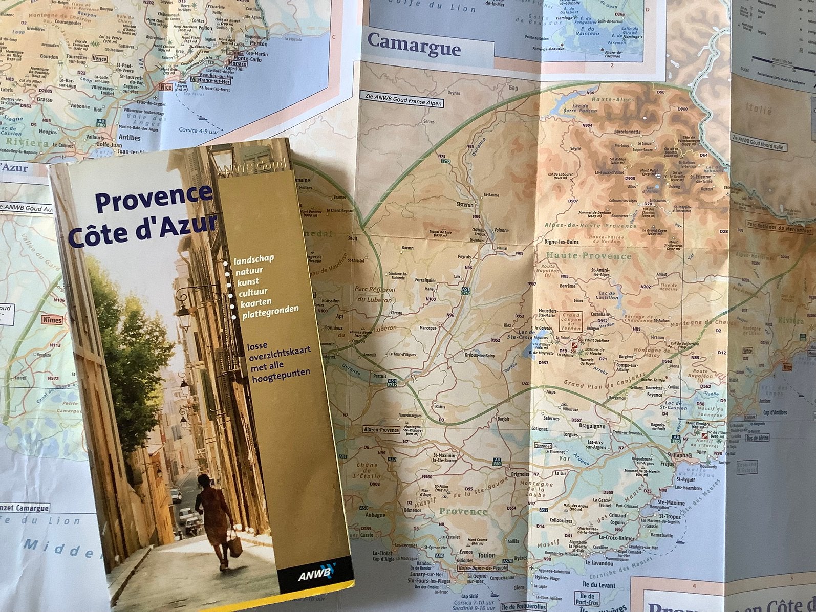 Provence, Côte d'Azur Frankrijk 370pg + kaart ANWB GOUD gids, Europa, Ophalen of Verzenden, Zo goed als nieuw, Reisgids of -boek