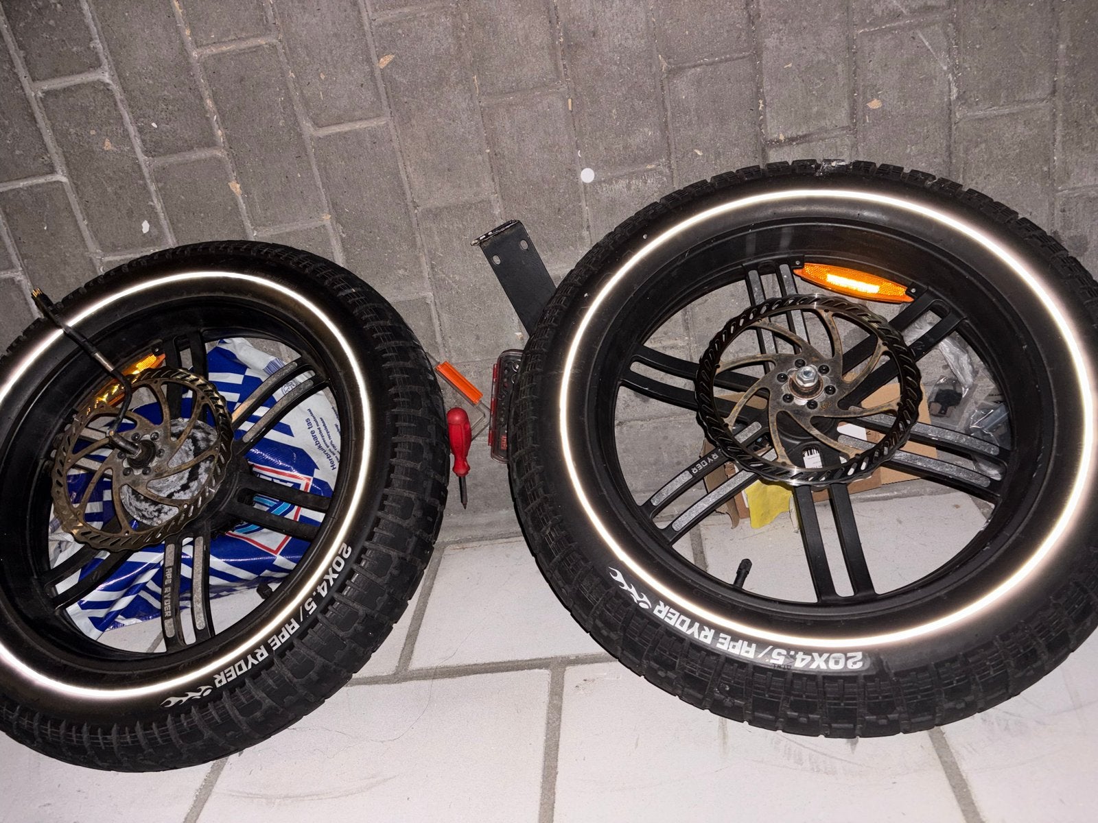 APE RYDER Fatbike motor wielen 20x4.5 met schijfremmen, Fietsen en Brommers, Fietsonderdelen, Zo goed als nieuw, Ophalen, Wiel