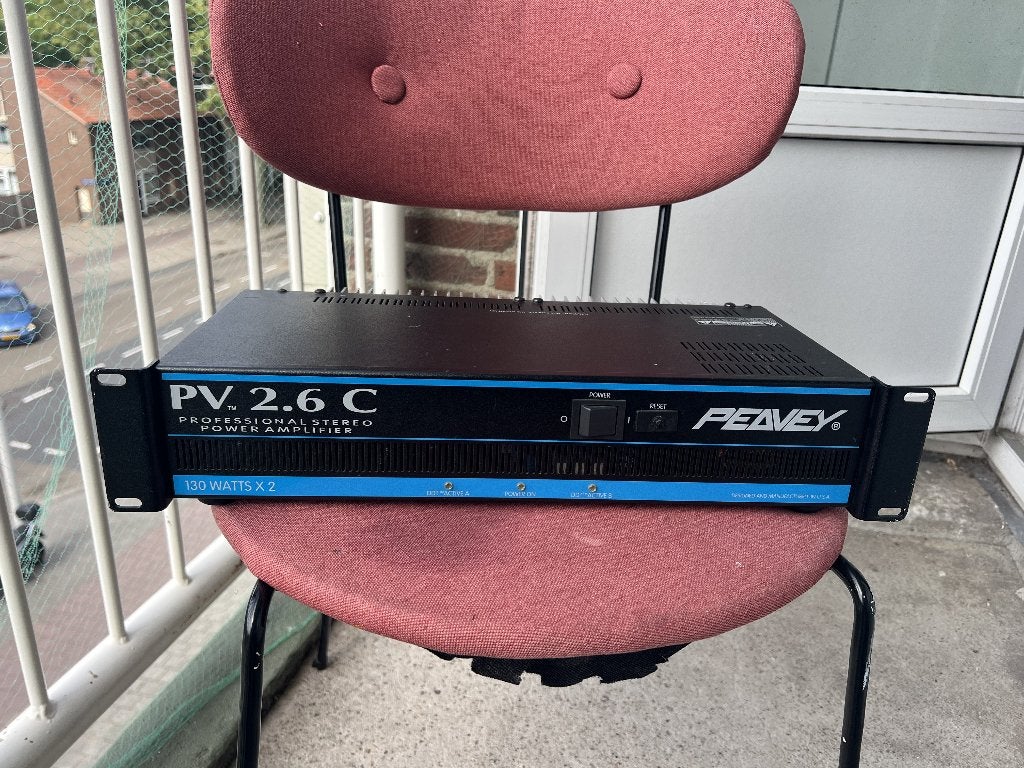 Peavey PV 2.6 c Power Amplifier, Ophalen of Verzenden, Zo goed als nieuw, Minder dan 500 watt, Monitor(versterker)