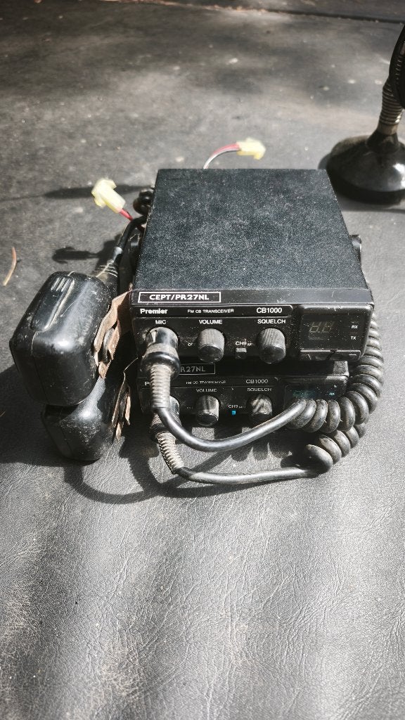 2 x 27mc bakkie + 1 x magneet antenne, Ophalen, Gebruikt, Toebehoren