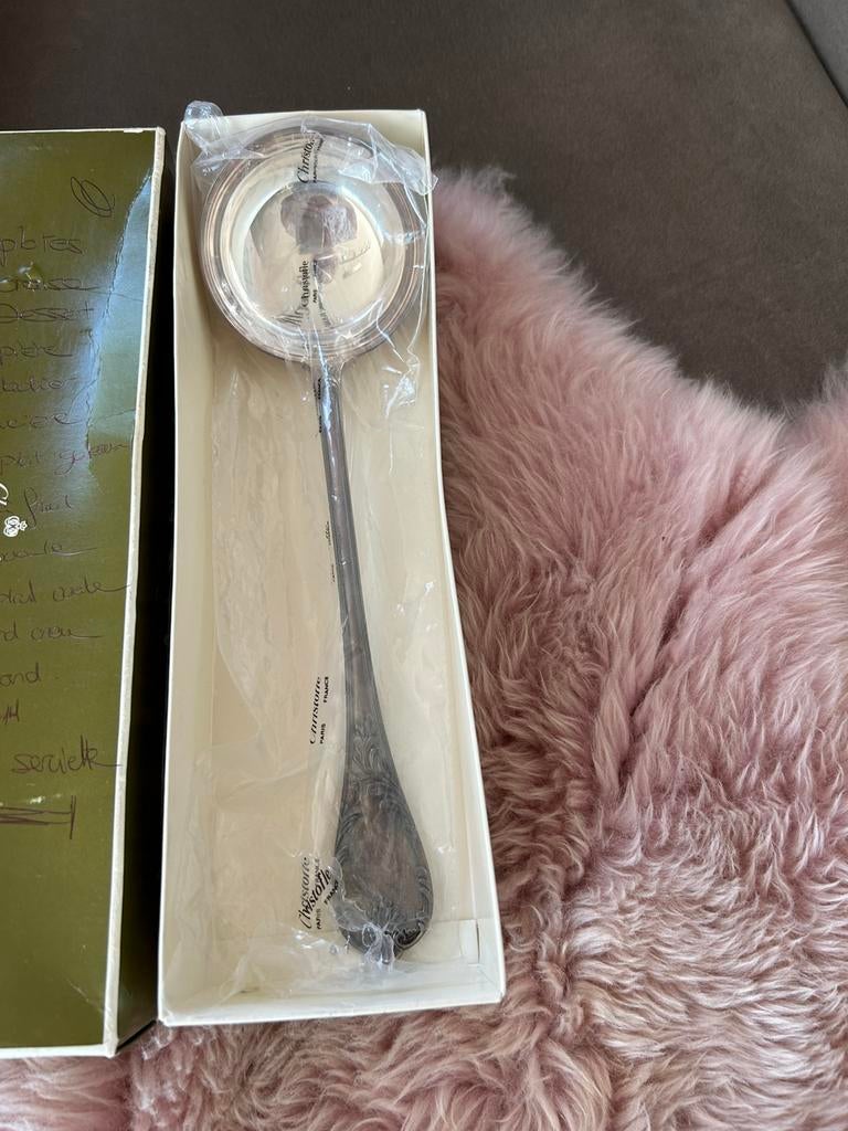 Christofle Marly soup ladle nieuw verzilverd  soep lepel, Antiek en Kunst, Antiek | Bestek, Ophalen