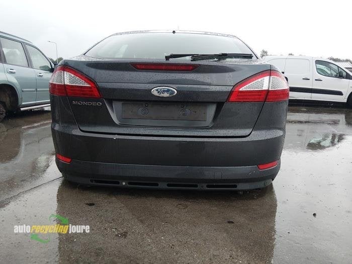 Achterbumper van een Ford Mondeo, Auto-onderdelen, Gebruikt, -, -, Ford