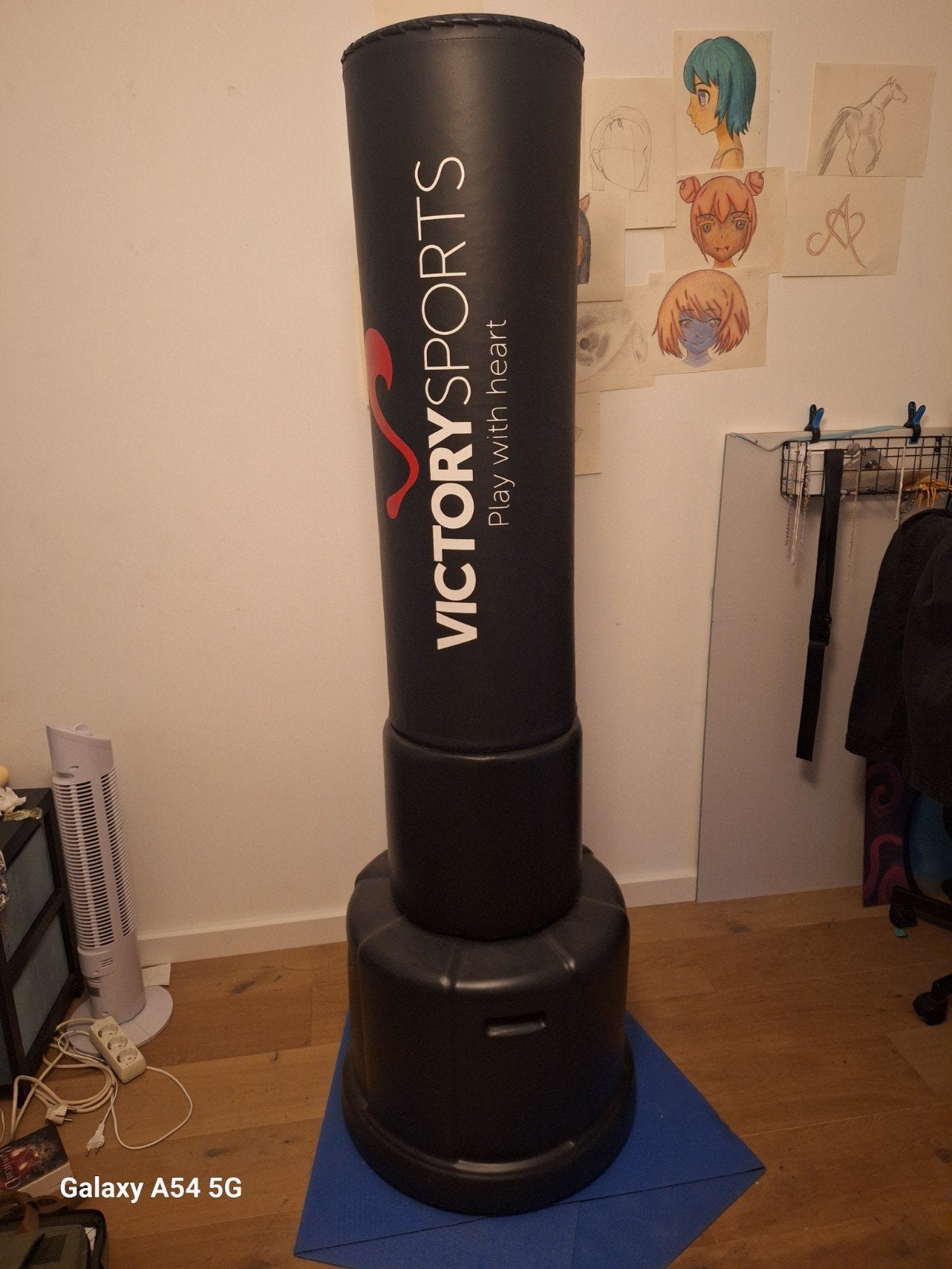 Bokspaal/bal met watergevulde voet + gratis bokshandschoenen, Sport en Fitness, Ophalen, Zo goed als nieuw, Boksbal