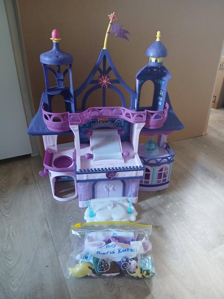 My little pony's magische school, Ophalen of Verzenden, Zo goed als nieuw