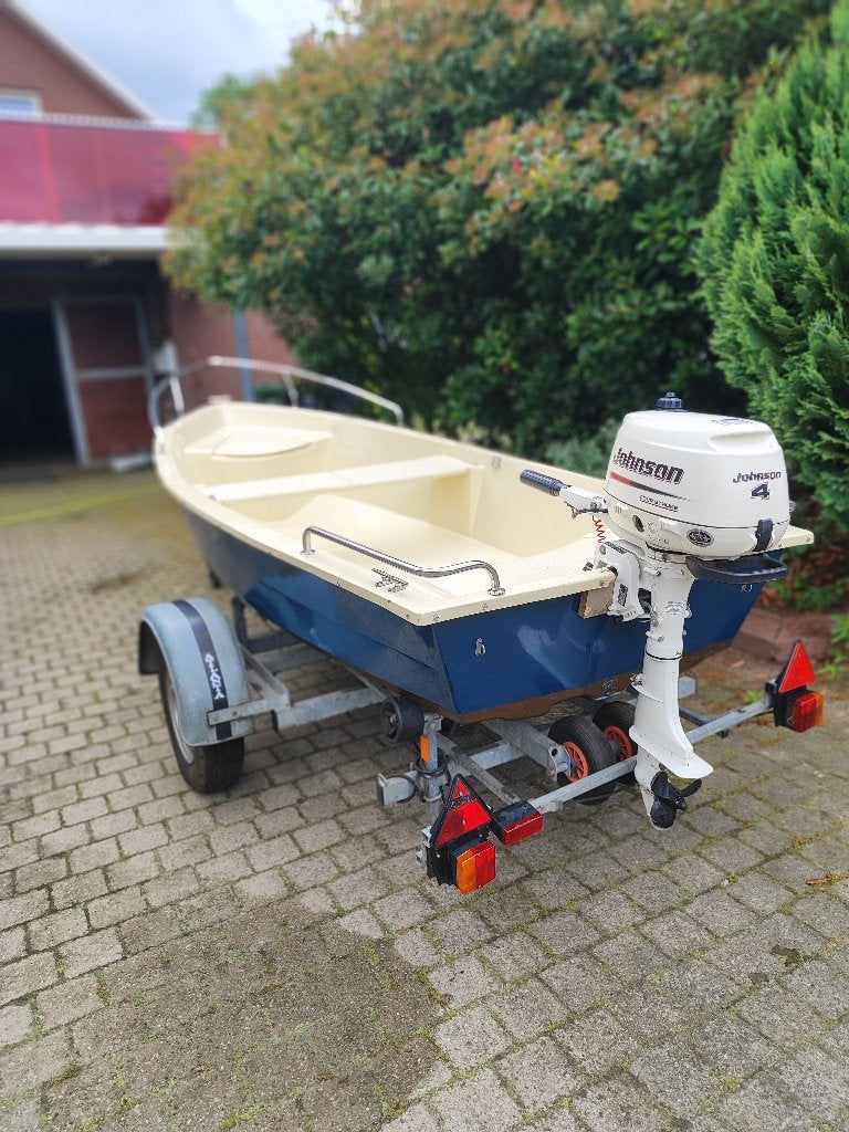 Polyester boot met buitenboordmotor  inclusief boottrailer, Watersport en Boten, Ophalen, Overige merken, 4 m, Tot 10 pk