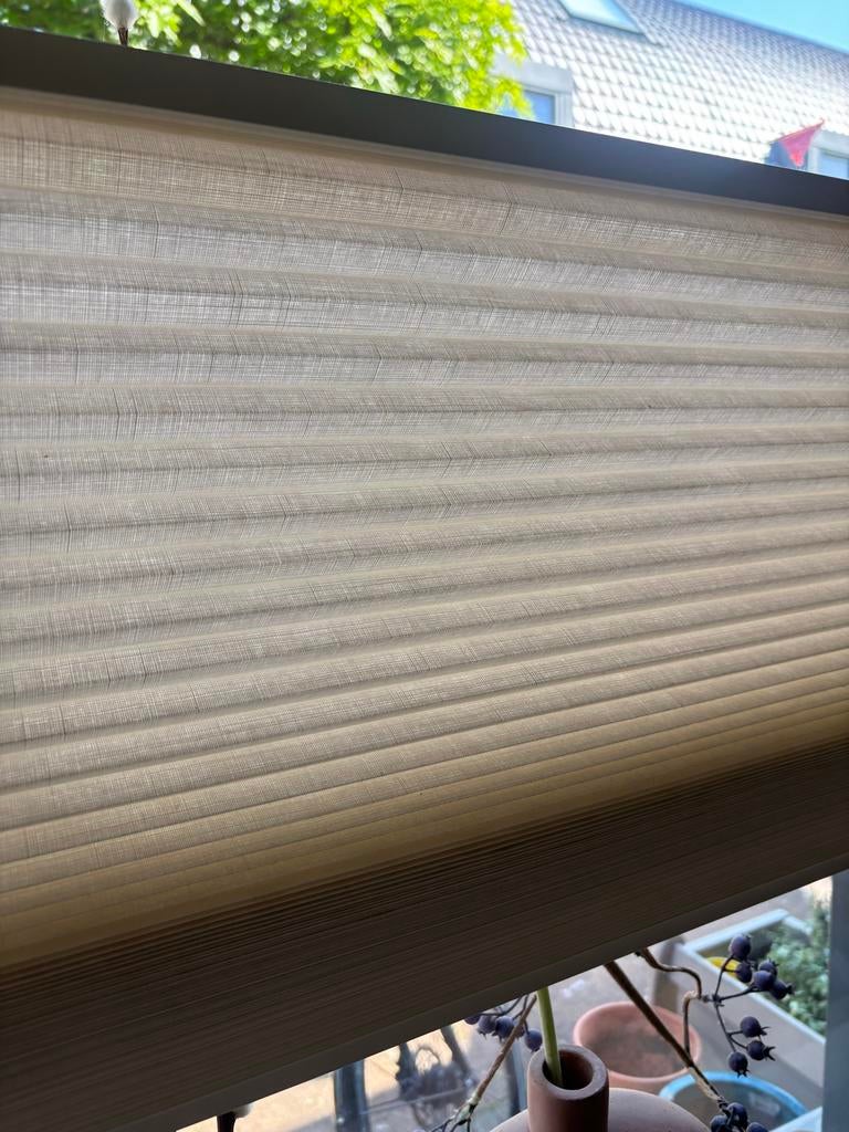 Luxaflex Duette Shades 185x143 cm, Linnen kleur 7735, Huis en Inrichting, Stoffering | Gordijnen en Lamellen, Ophalen, 100 tot 150 cm