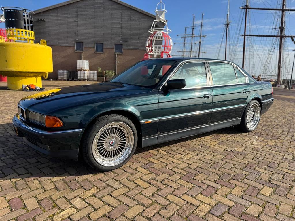 BMW 740iL E38 (1997) – Verlengde uitvoering – Oxfordgrün, Auto's, Automaat, Achterwielaandrijving, 1865 kg, 120 €/maand
