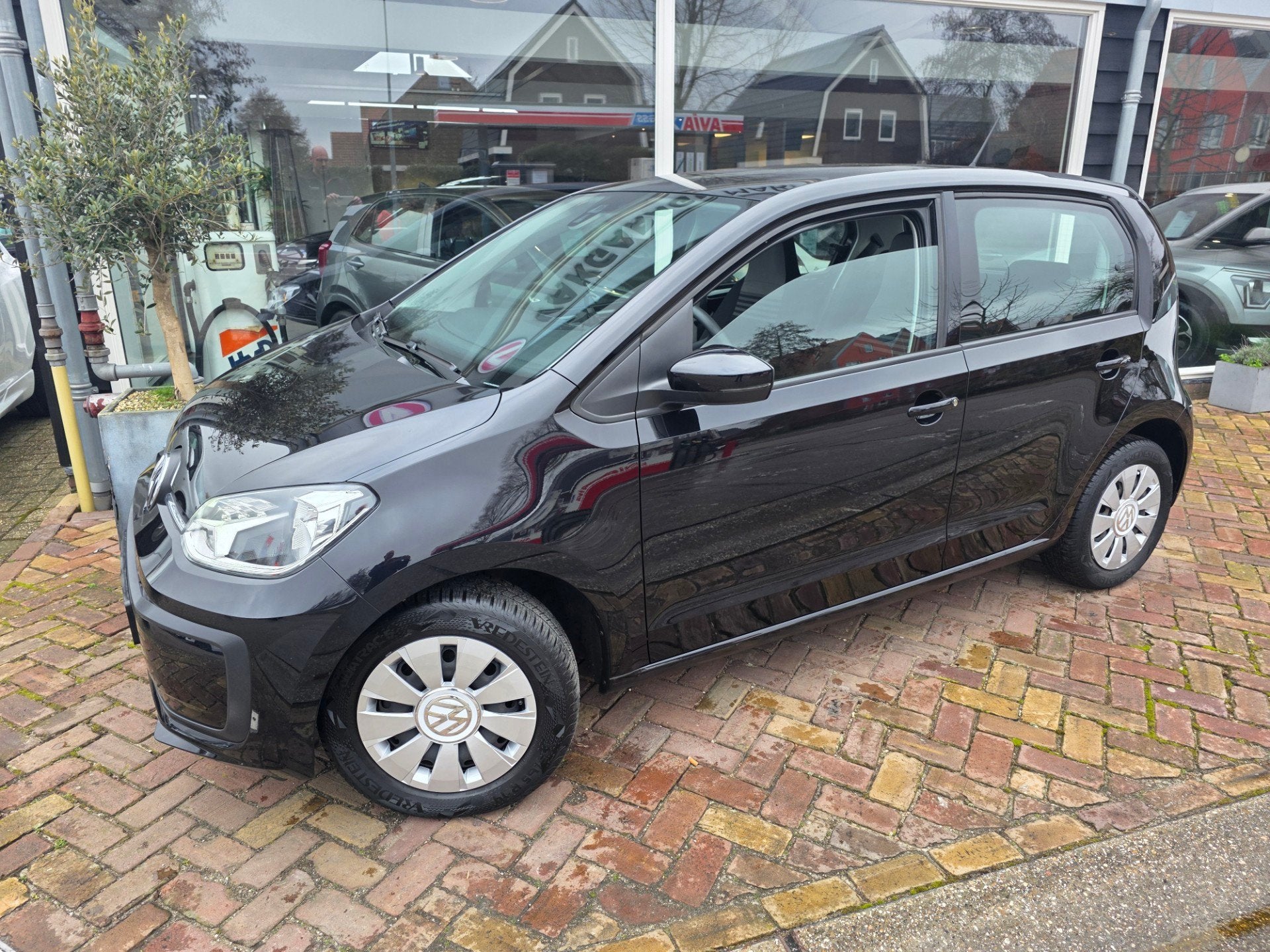 Volkswagen Up! 1.0 BMT move up!leuke auto, Auto's, Voorwielaandrijving, Gebruikt, Zwart, Origineel Nederlands