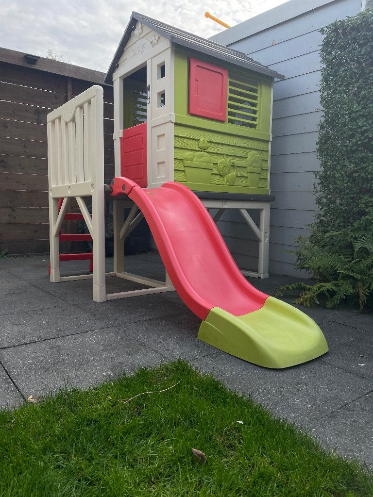 Smoby Speelhuisje met glijbaan en werkende Deurbel, Ophalen, Gebruikt, Kunststof