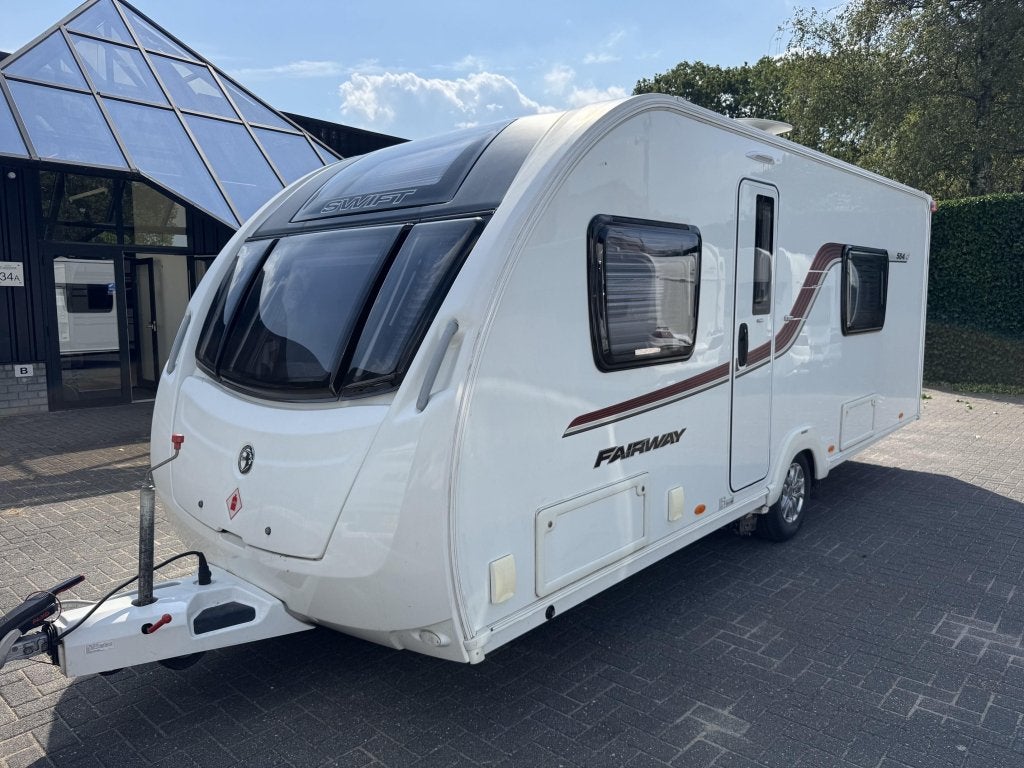 Swift Fairway 564 2014 | Mover | Voortent, Caravans en Kamperen, Caravans, Schokbreker, Rondzit, Bedrijf, Swift