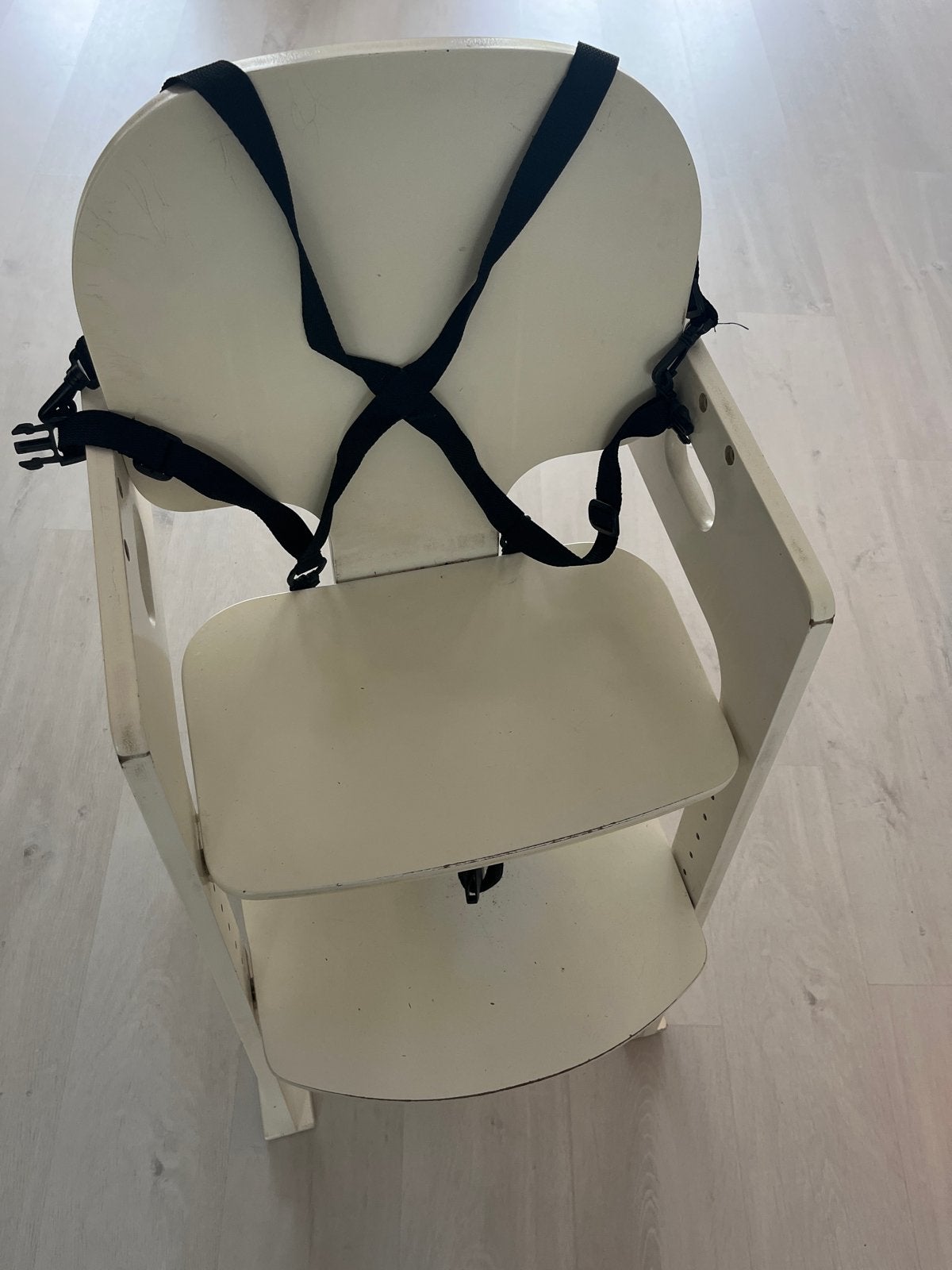 Witte meegroeistoel met gordel, Kinderen en Baby's, Ophalen, Gebruikt, Meegroeistoel, Gordel(s)