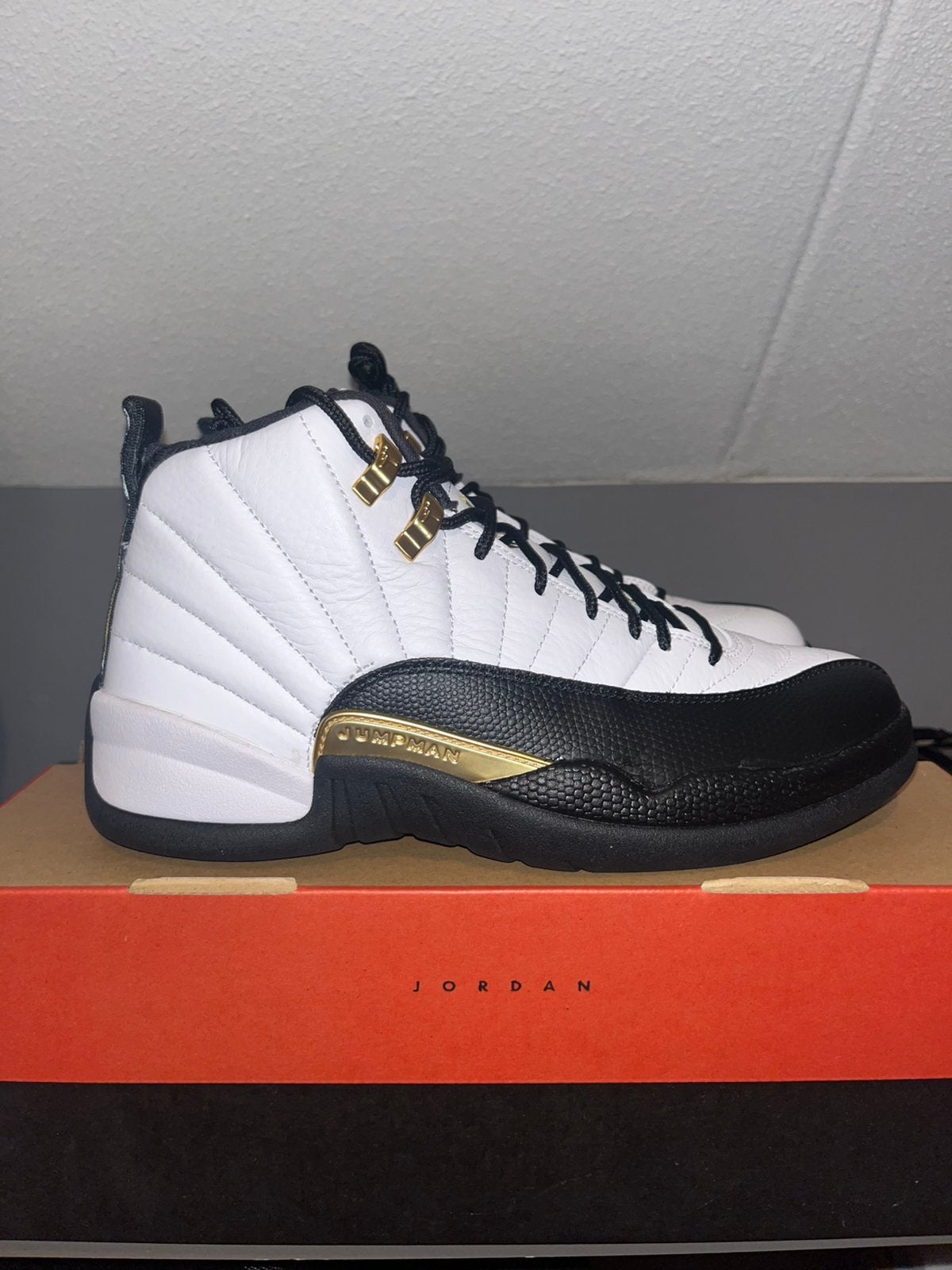 Air Jordan 12 Retro Royalty Taxi maat 42., Overige kleuren, Nieuw, Ophalen of Verzenden, Sneakers of Gympen