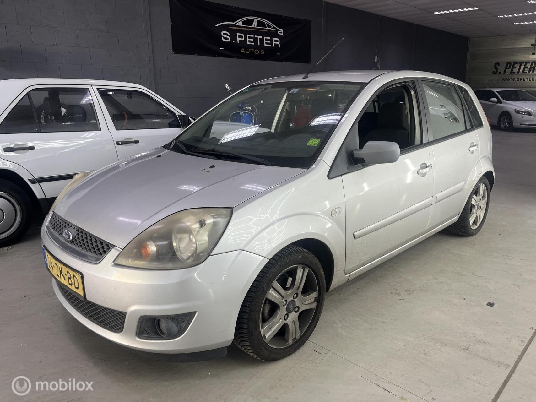 Ford Fiesta 1.3-8V Cool & Sound, Auto's, 1299 cc, 4 cilinders, Origineel Nederlands, Bedrijf