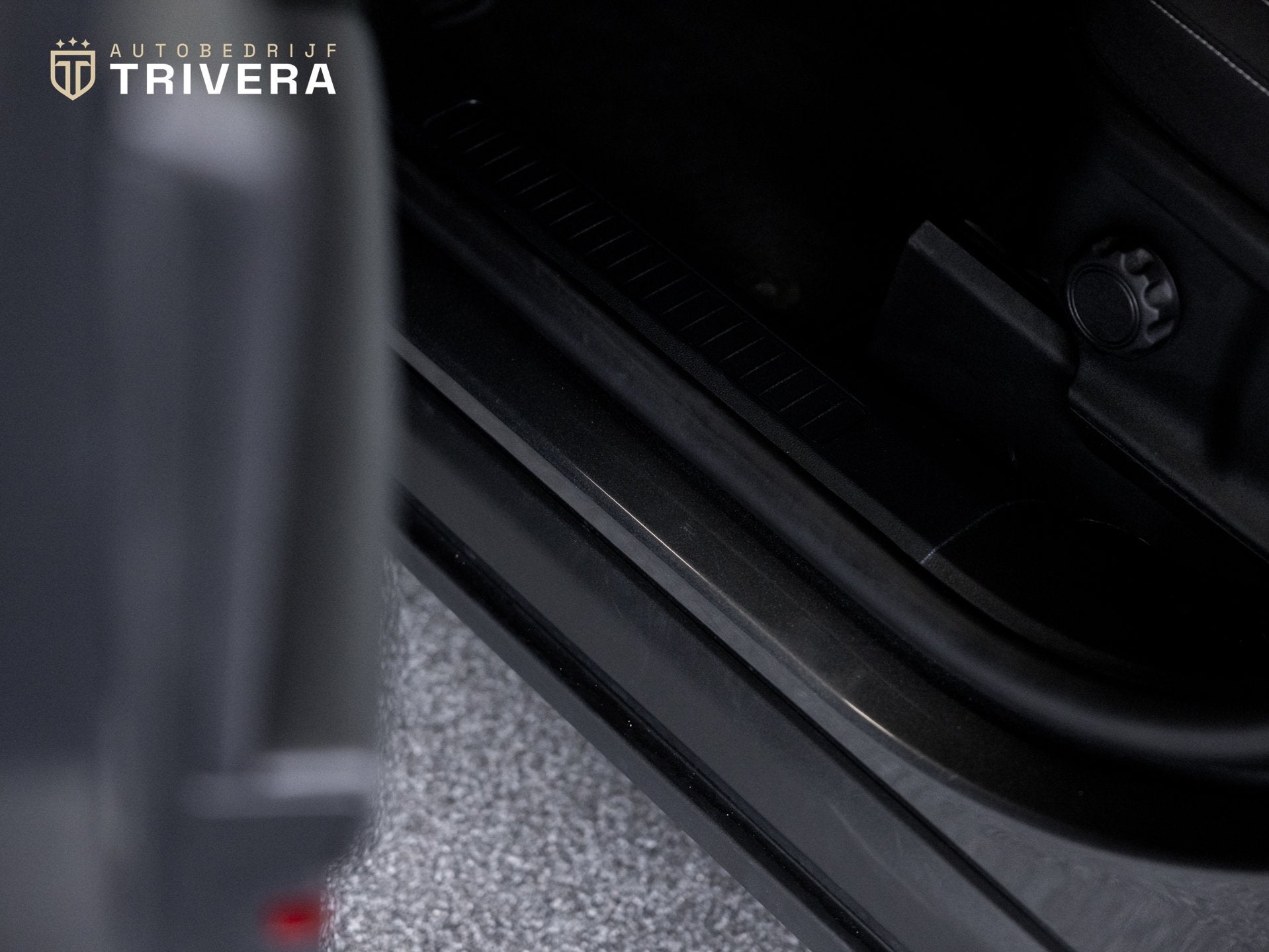 Foto 31 van Ford Kuga 2.5 PHEV Titanium l SoH 96% l CAM 360° l CARPLAY